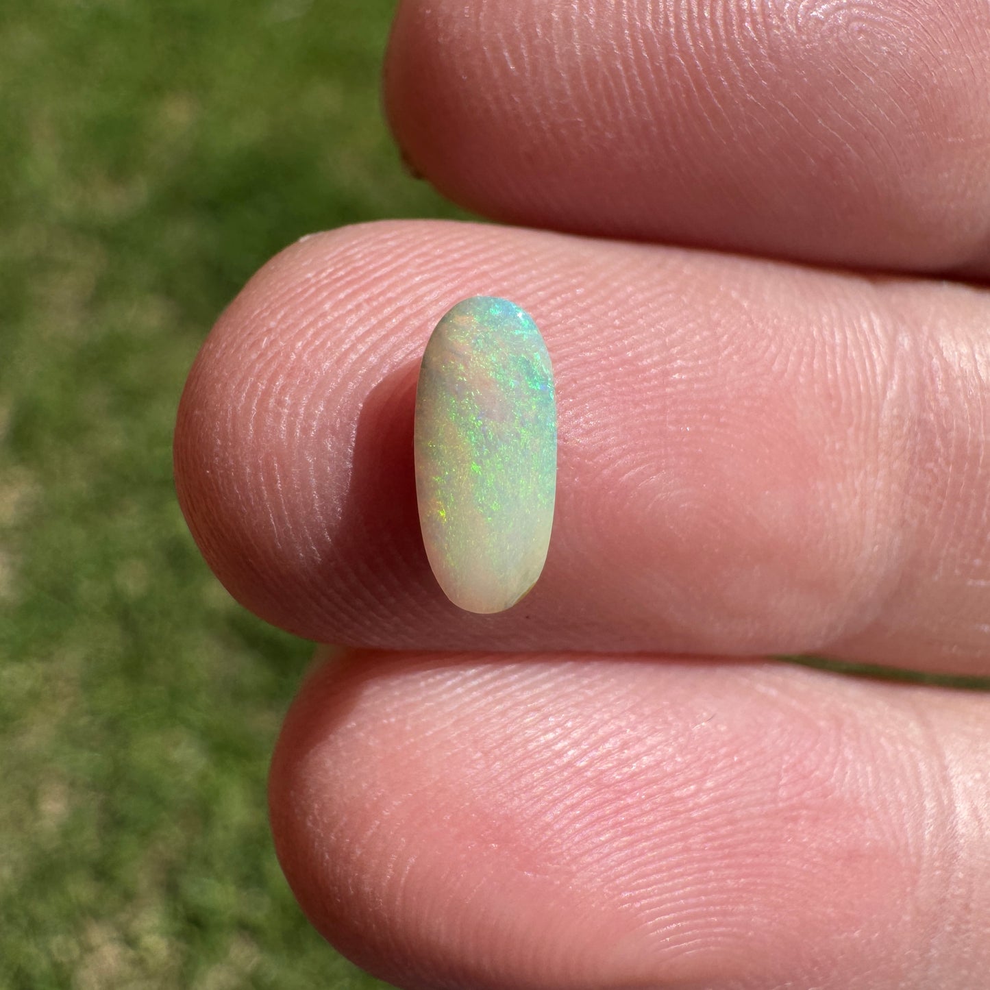 0.63 Ct extra small boulder opal - Broken River Mining