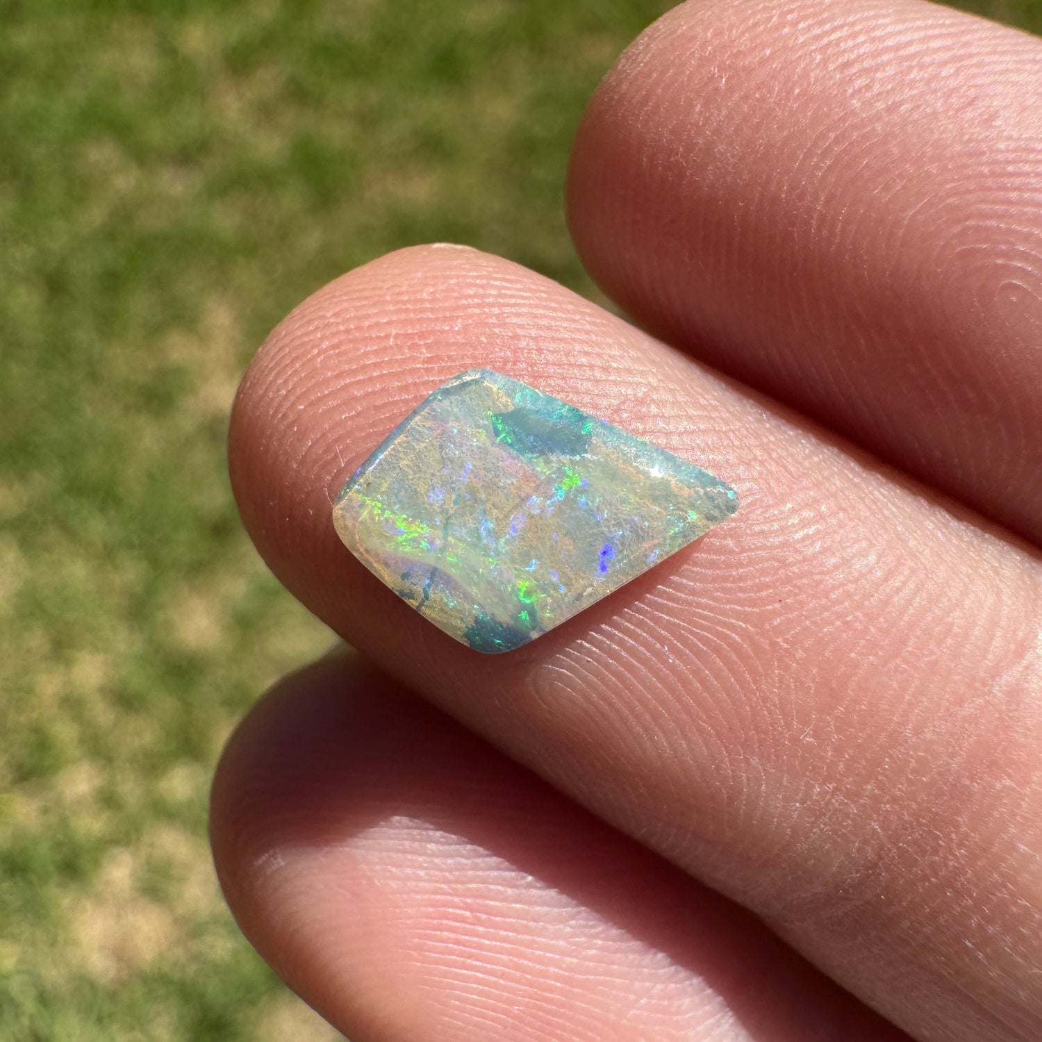 1.19 Ct small boulder opal - Broken River Mining