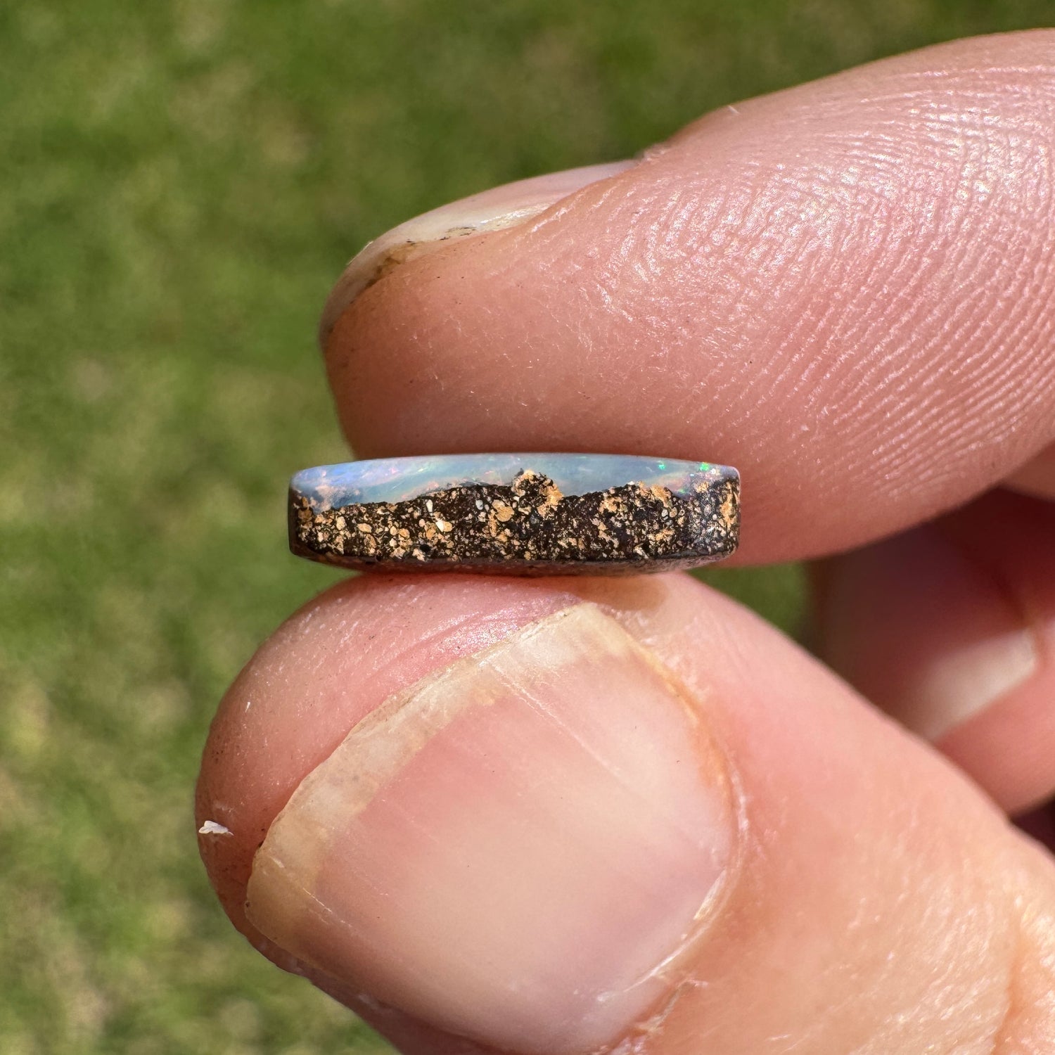 1.54 Ct small boulder opal - Broken River Mining