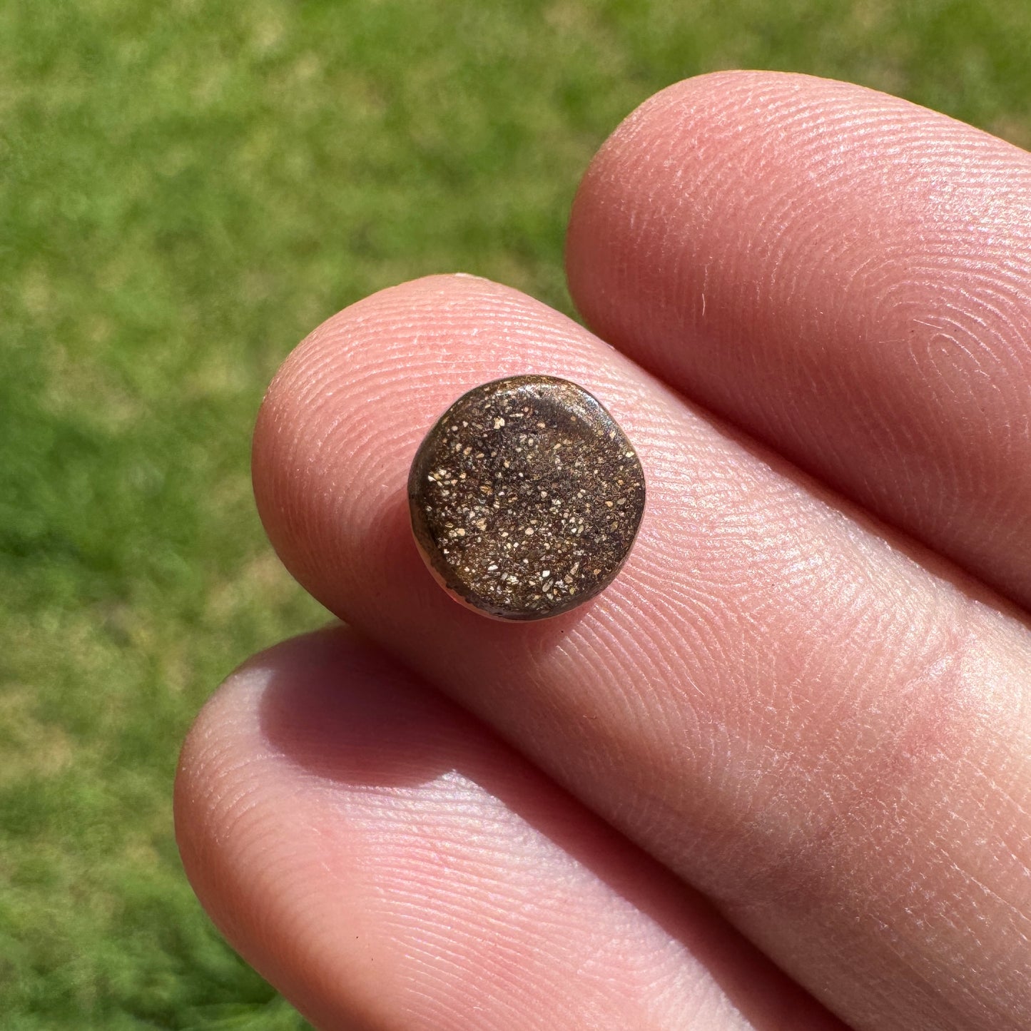 1.13 Ct small boulder opal - Broken River Mining