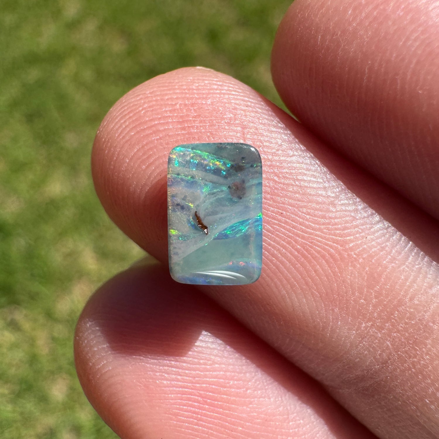 1.13 Ct small boulder opal - Broken River Mining