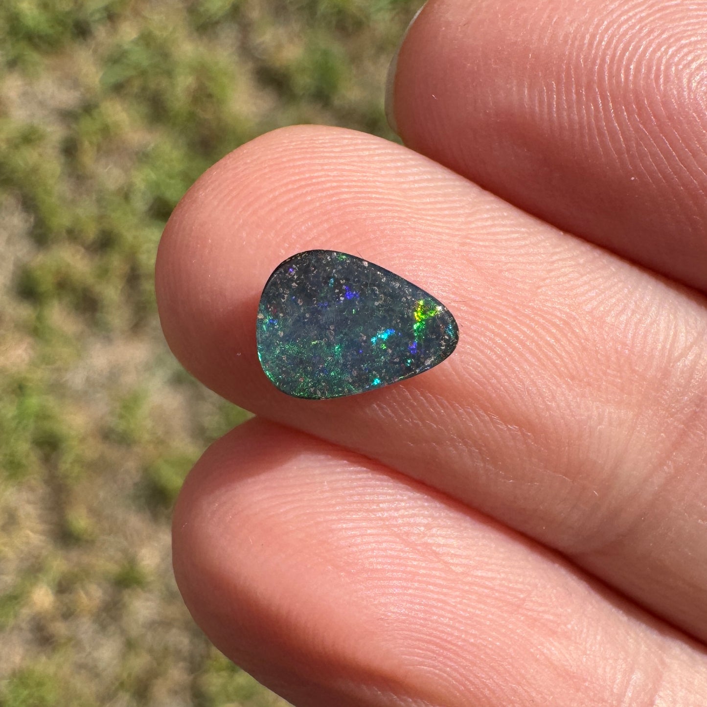 0.76 Ct small boulder opal