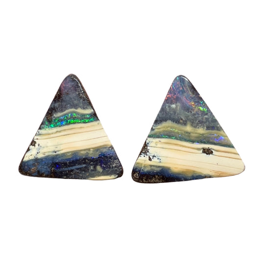 21.52 Ct triangle boulder opal pair