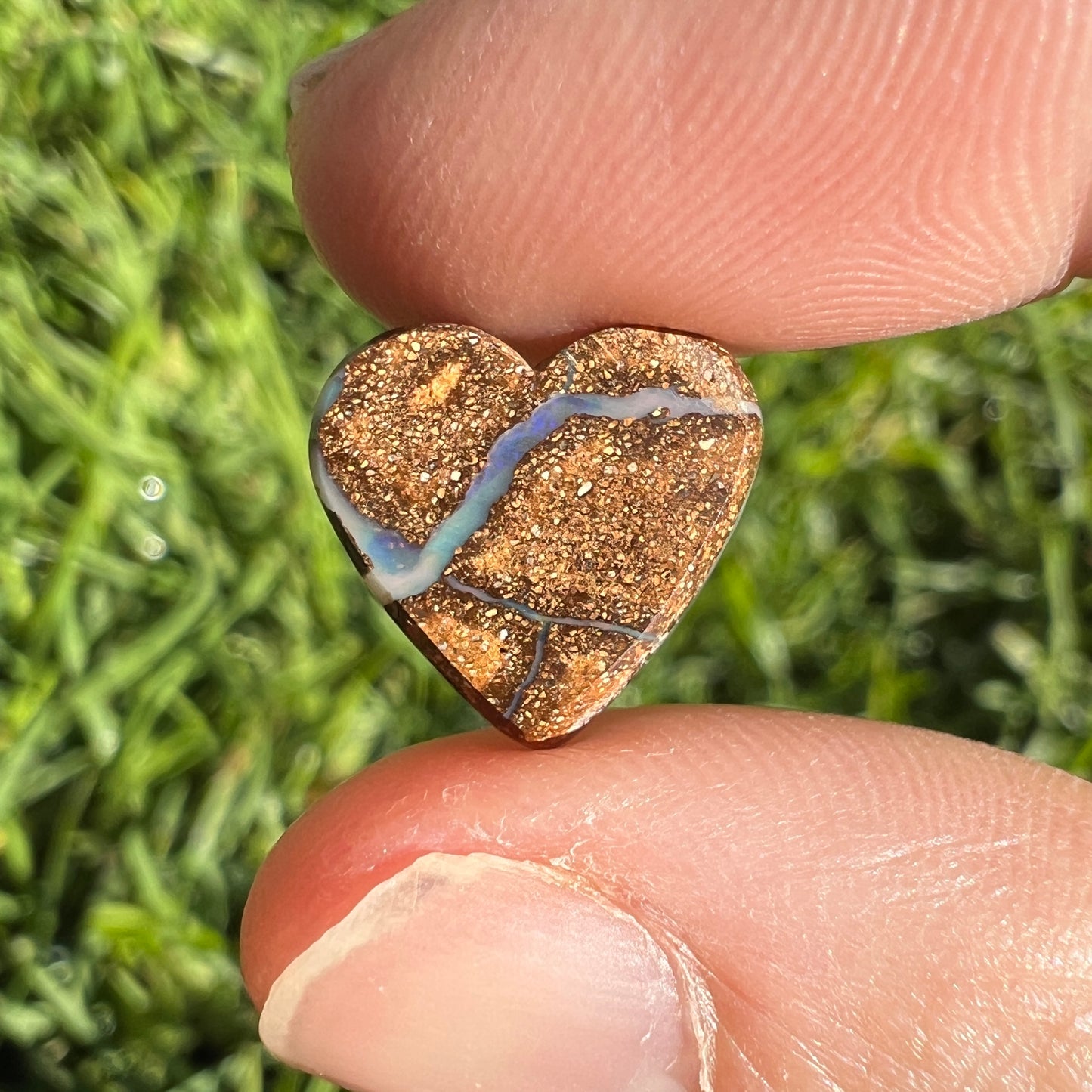 3.42 Ct heart boulder opal