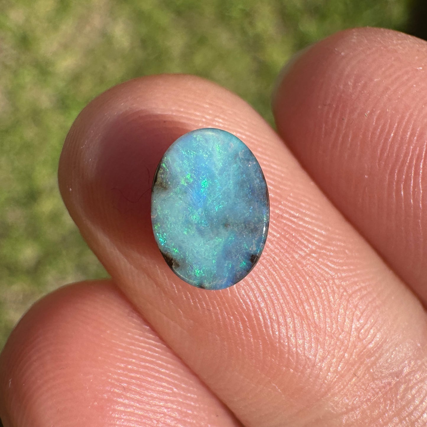 1.04 Ct extra small boulder opal