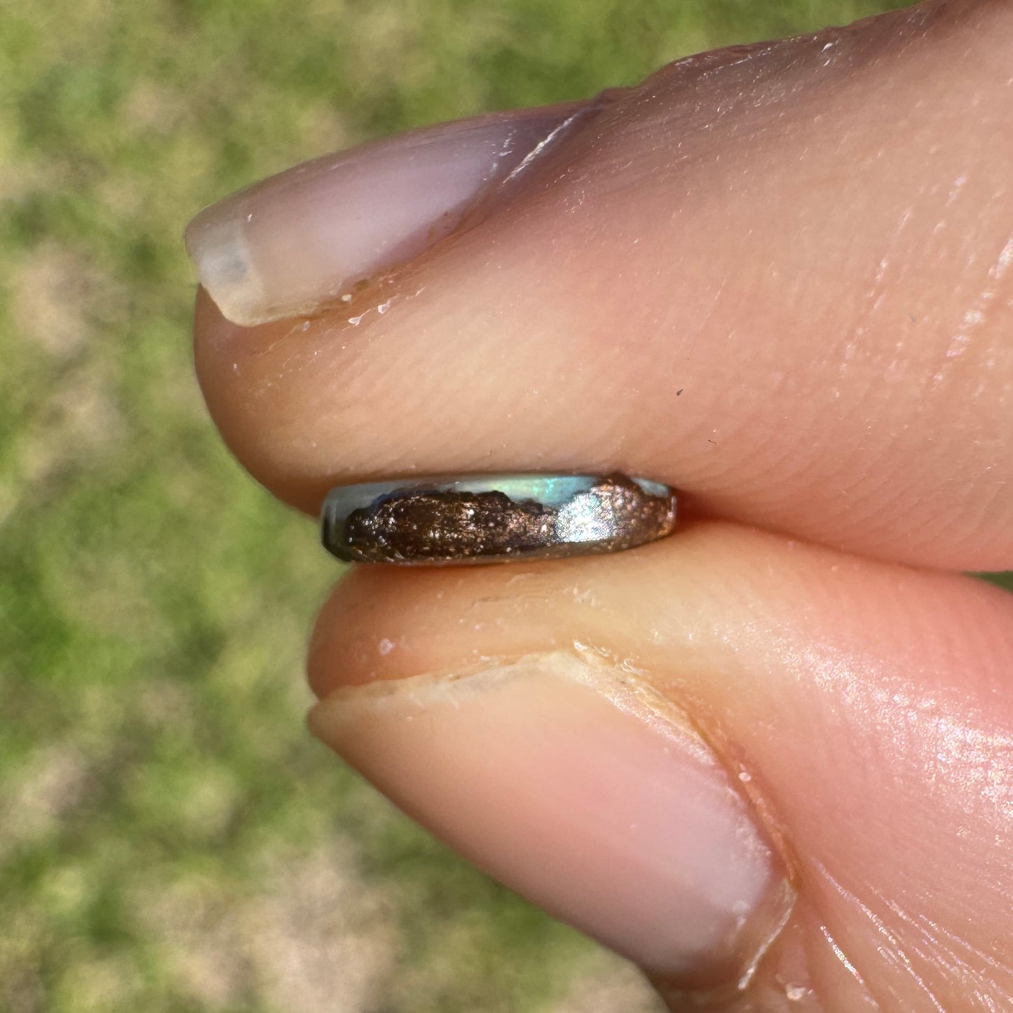 1.04 Ct extra small boulder opal