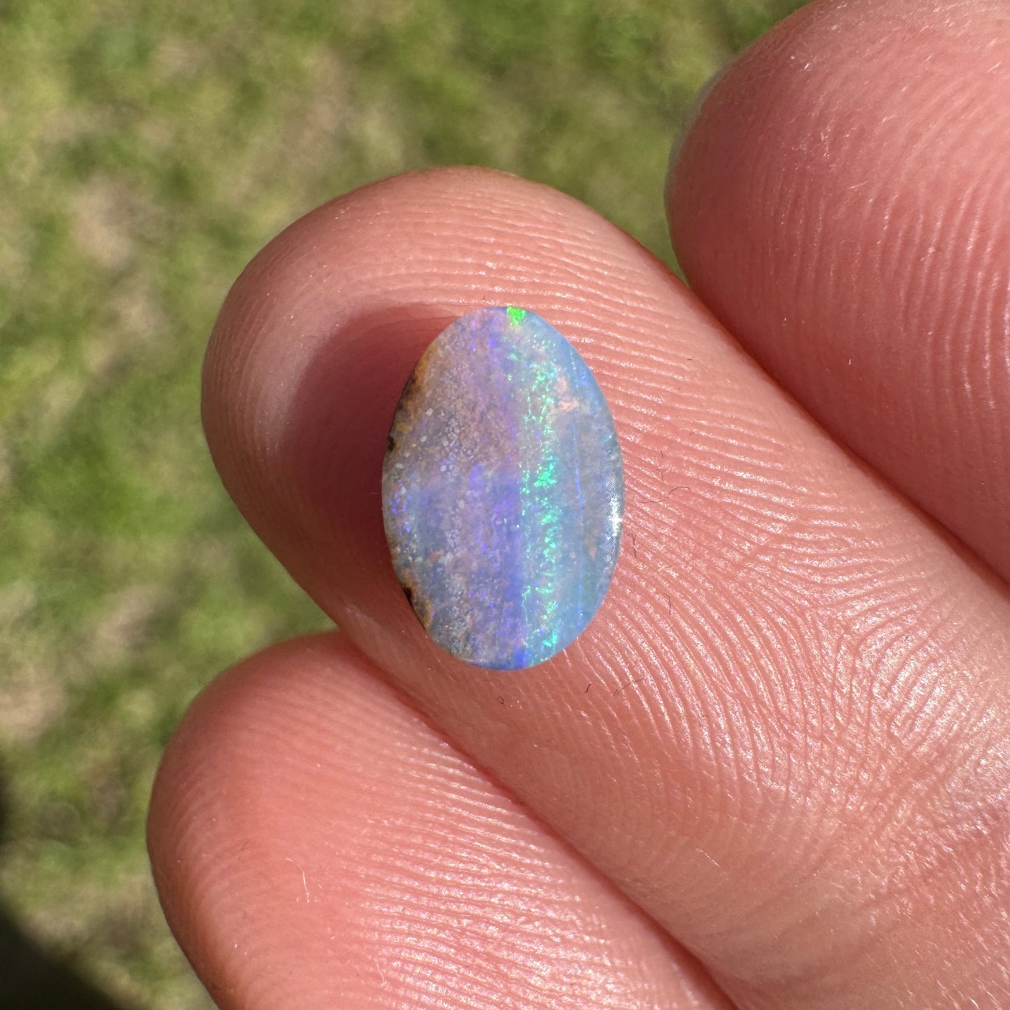 0.84 Ct small boulder opal