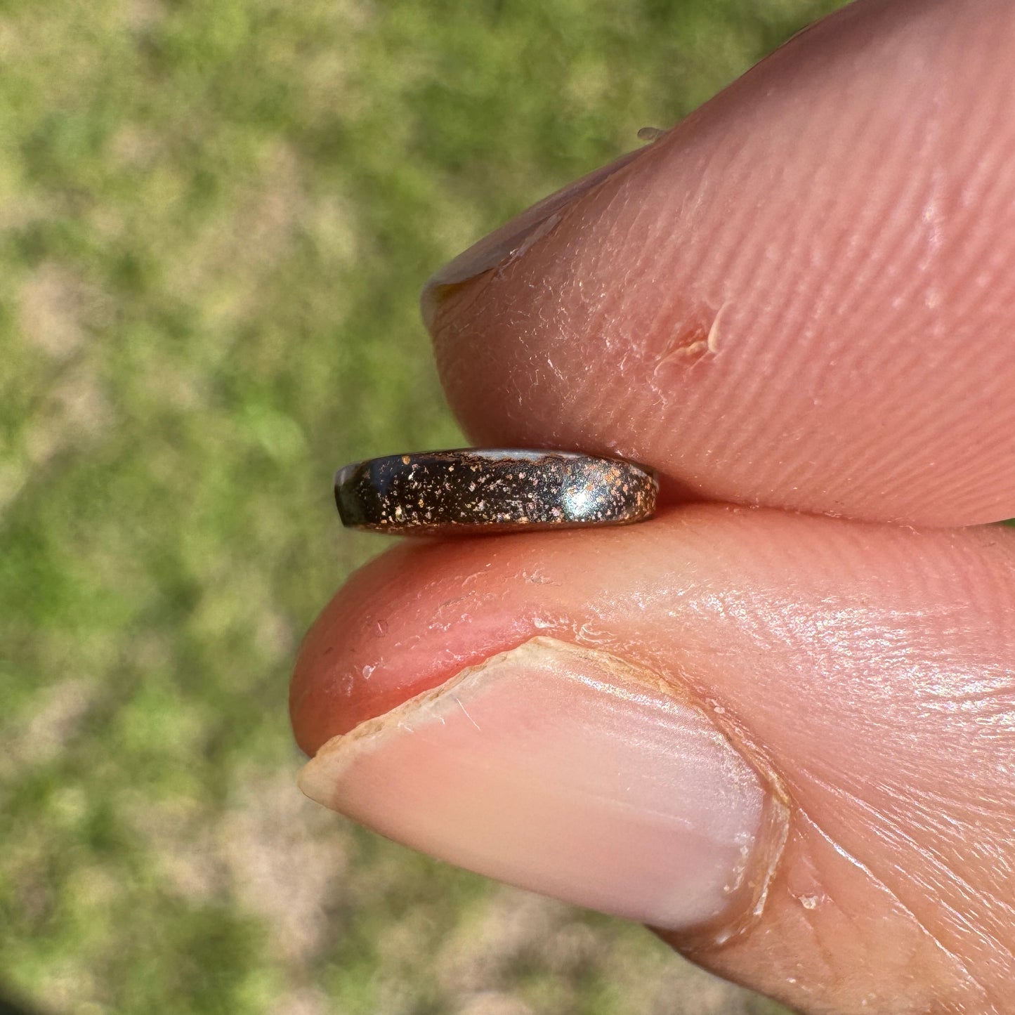 0.84 Ct small boulder opal