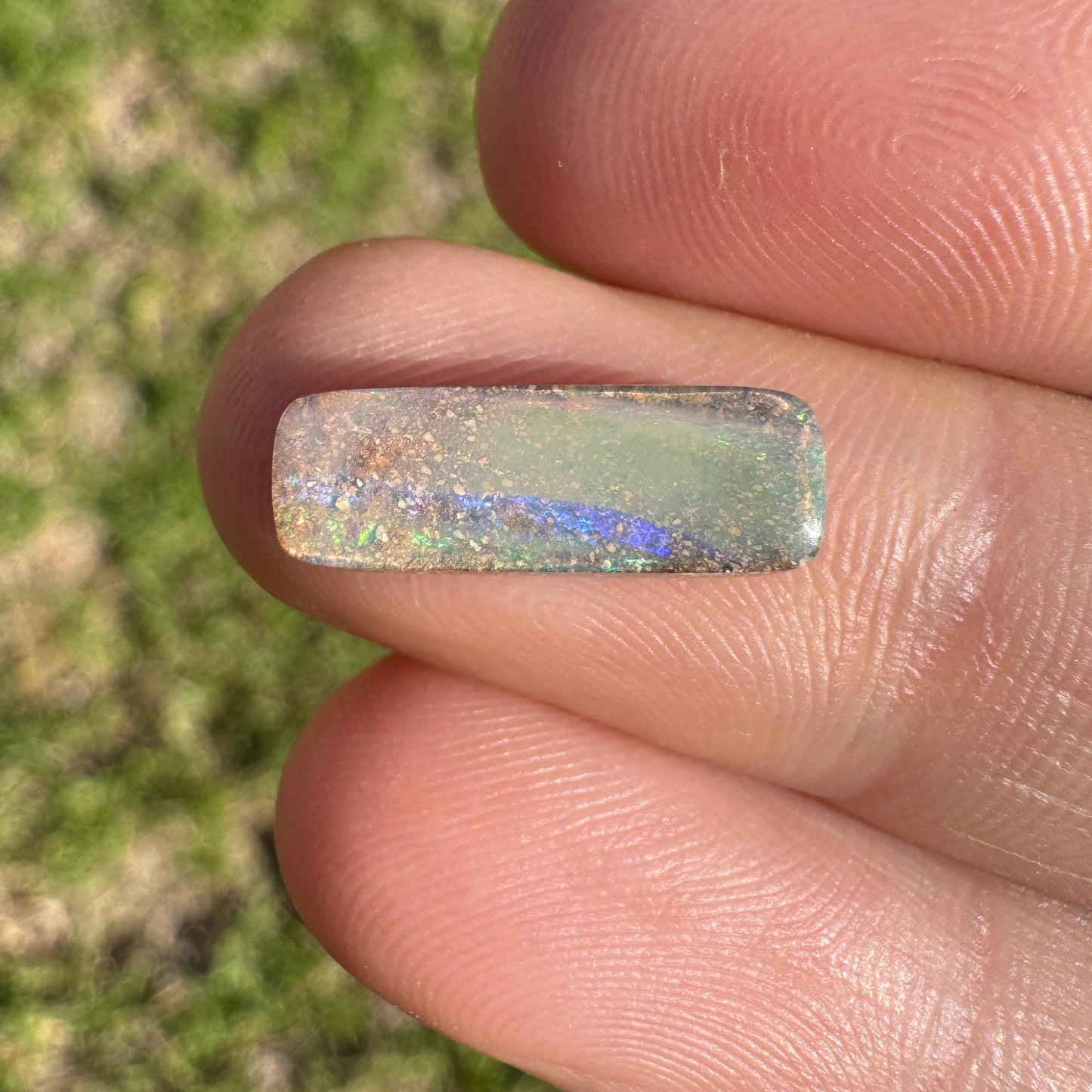 2.72 Ct small boulder opal