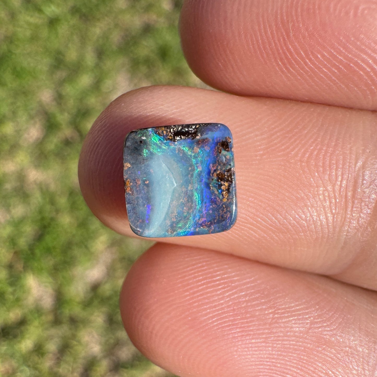 2.13 Ct small boulder opal