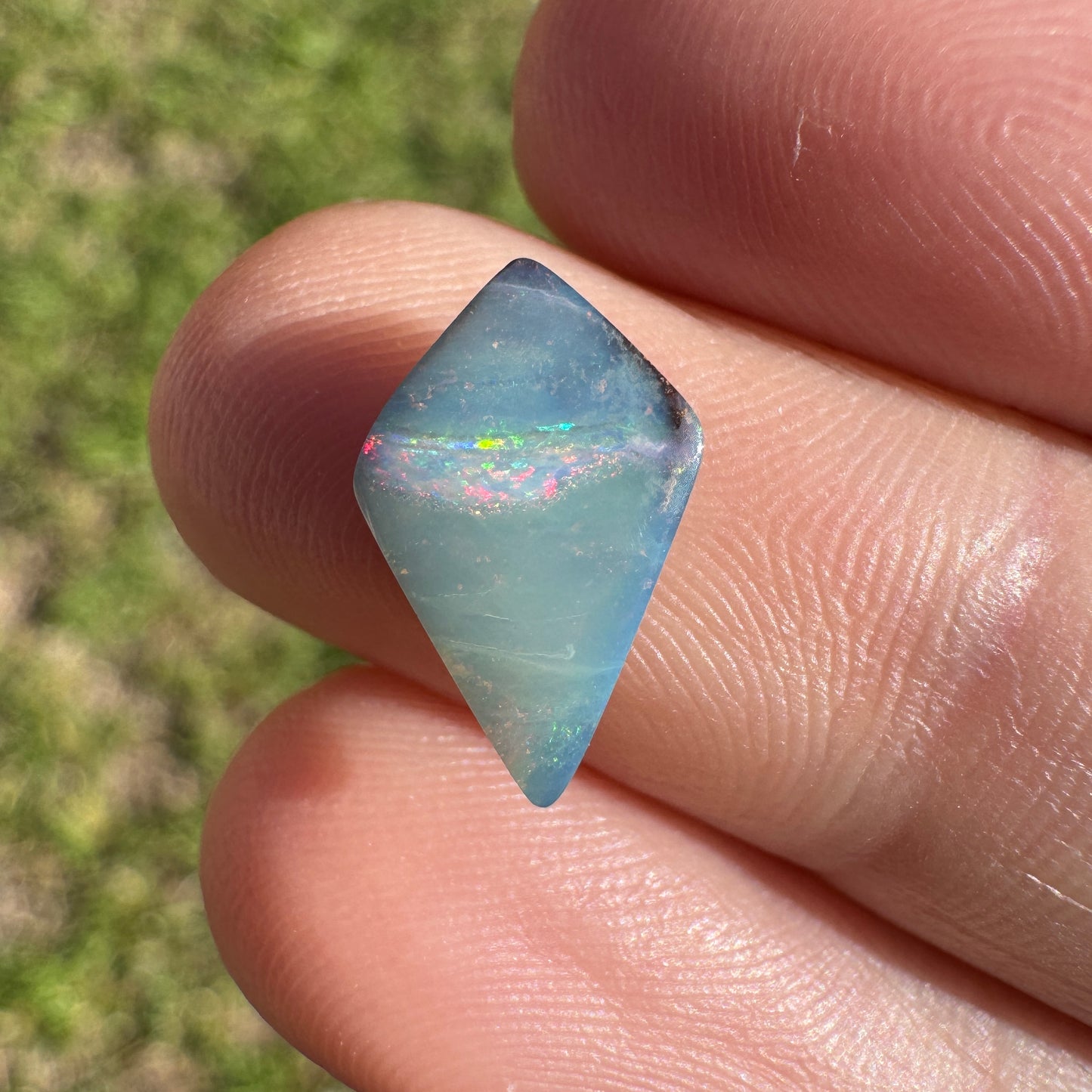 1.76 Ct small boulder opal