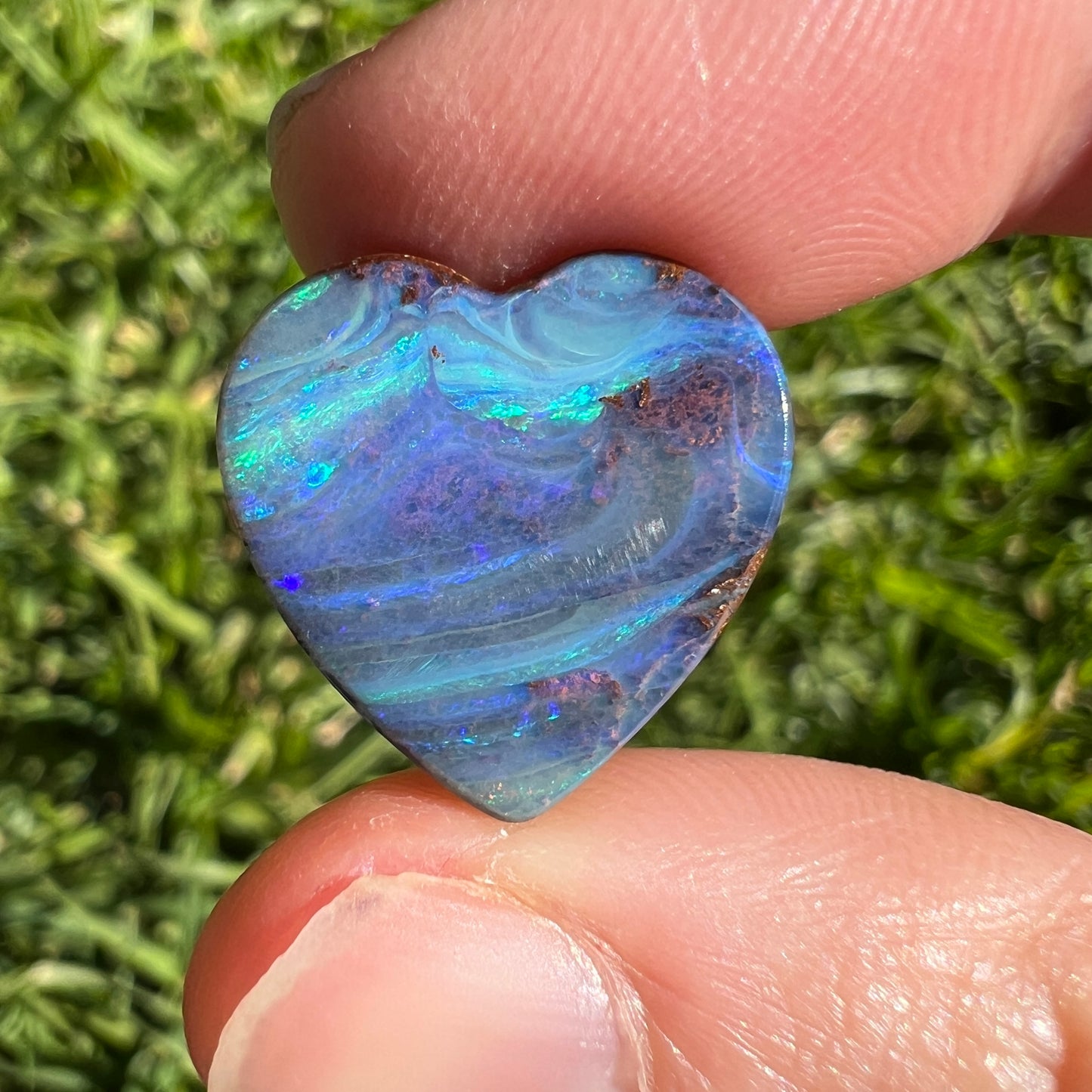 9.30 Ct wavy heart boulder opal