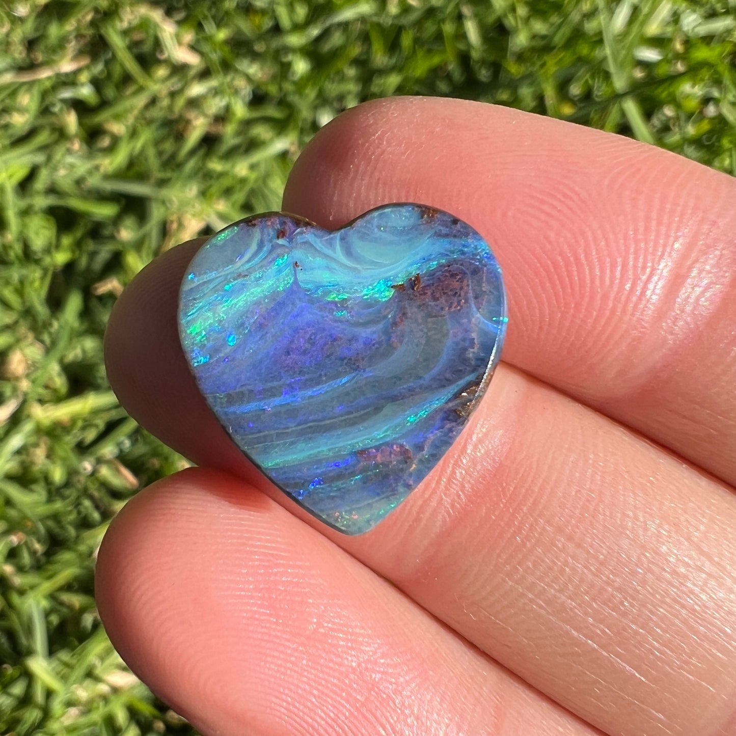 9.30 Ct wavy heart boulder opal