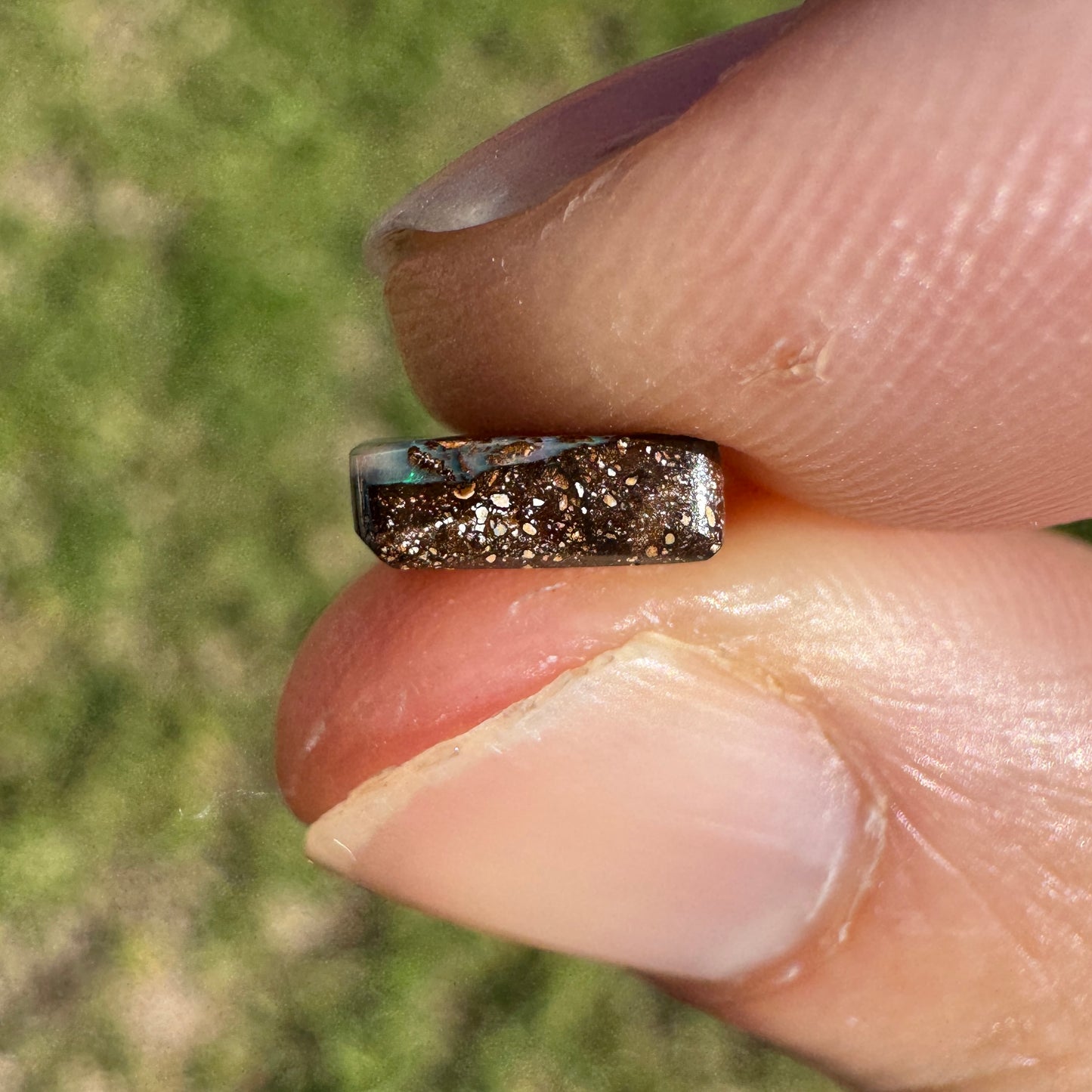 1.78 Ct small boulder opal