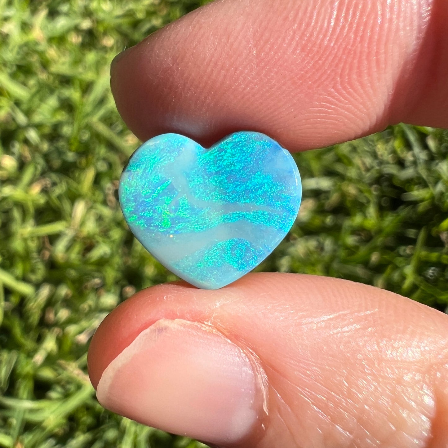 6.06 Ct heart boulder opal