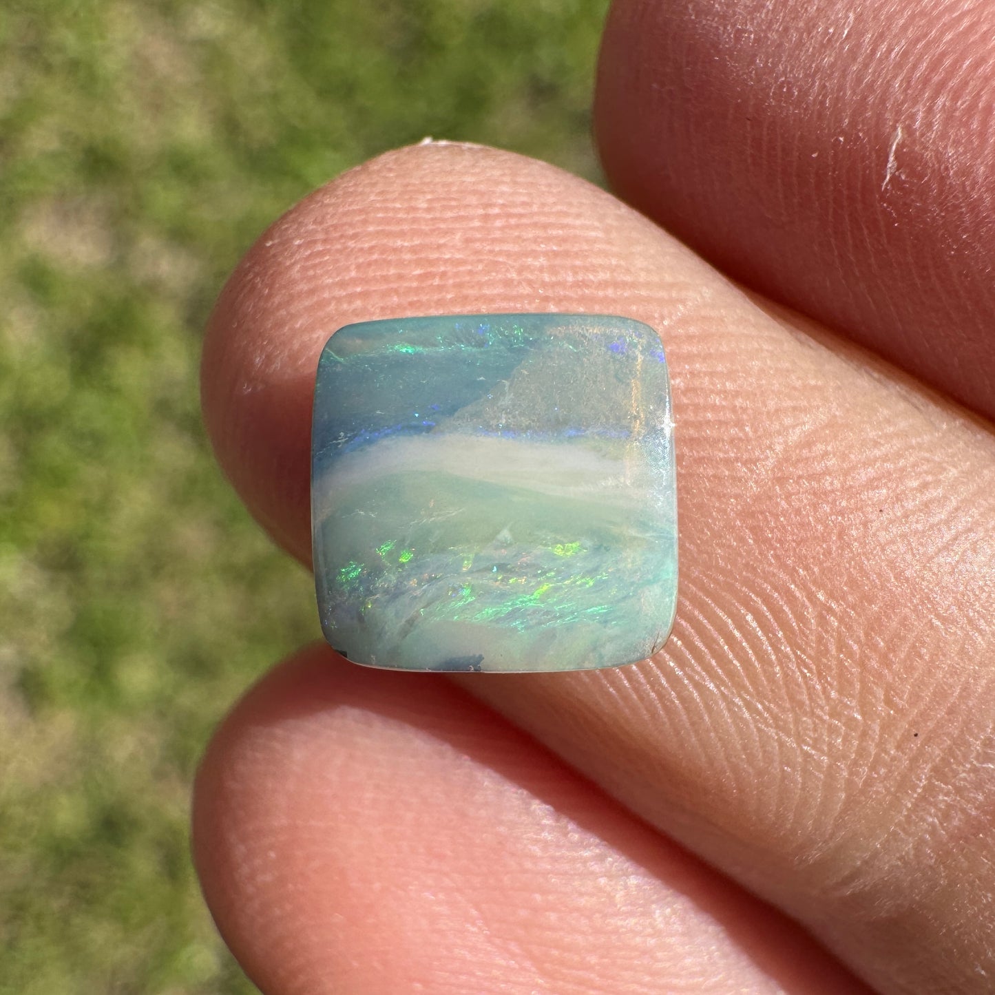 2.02 Ct small boulder opal