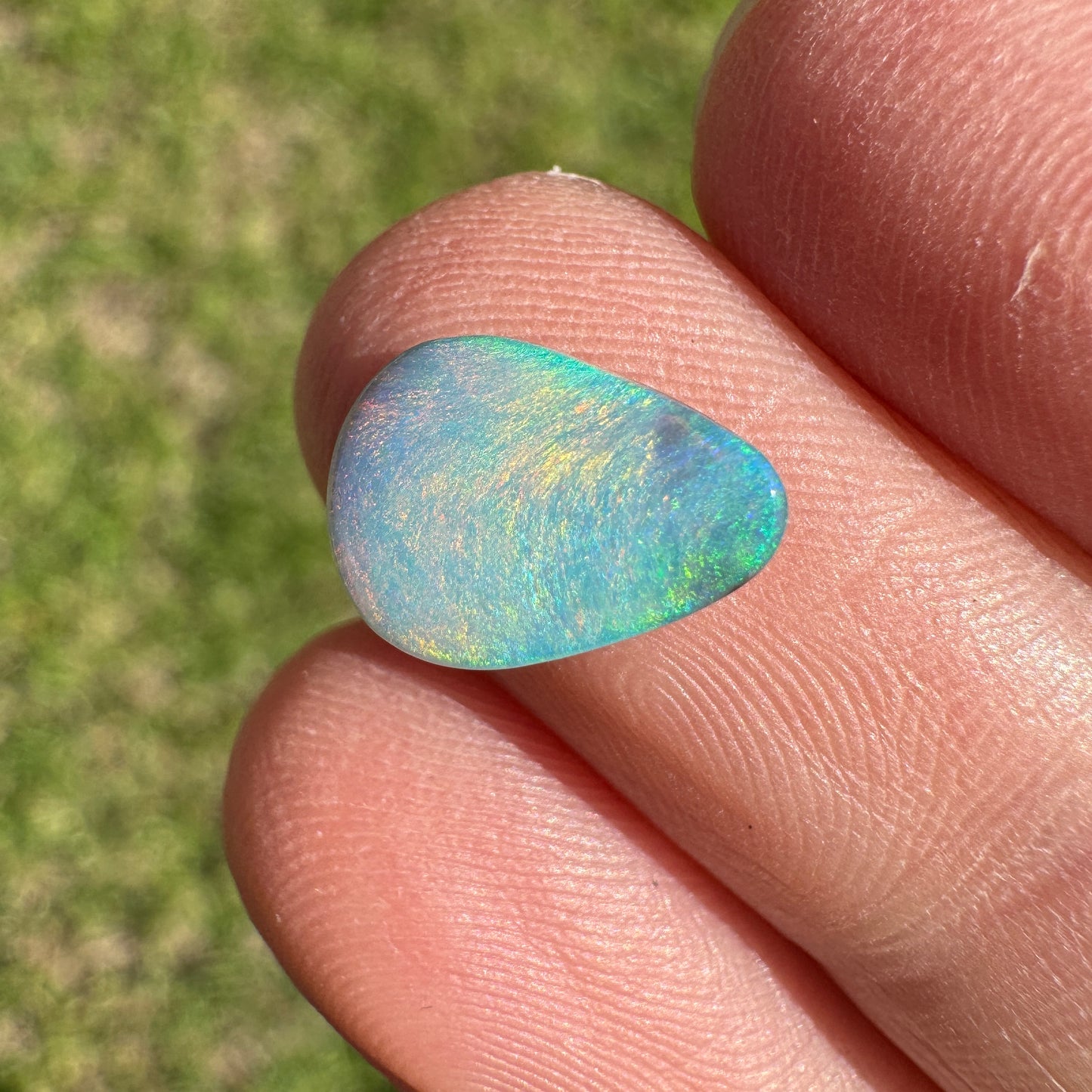 1.57 Ct small boulder opal