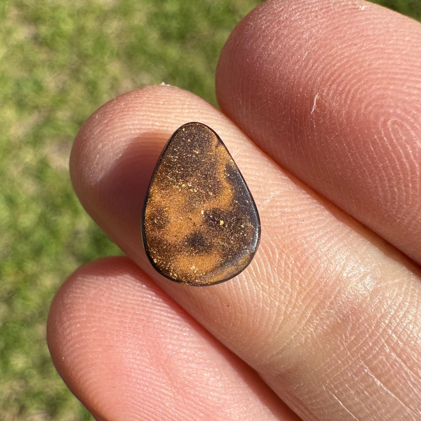 1.57 Ct small boulder opal