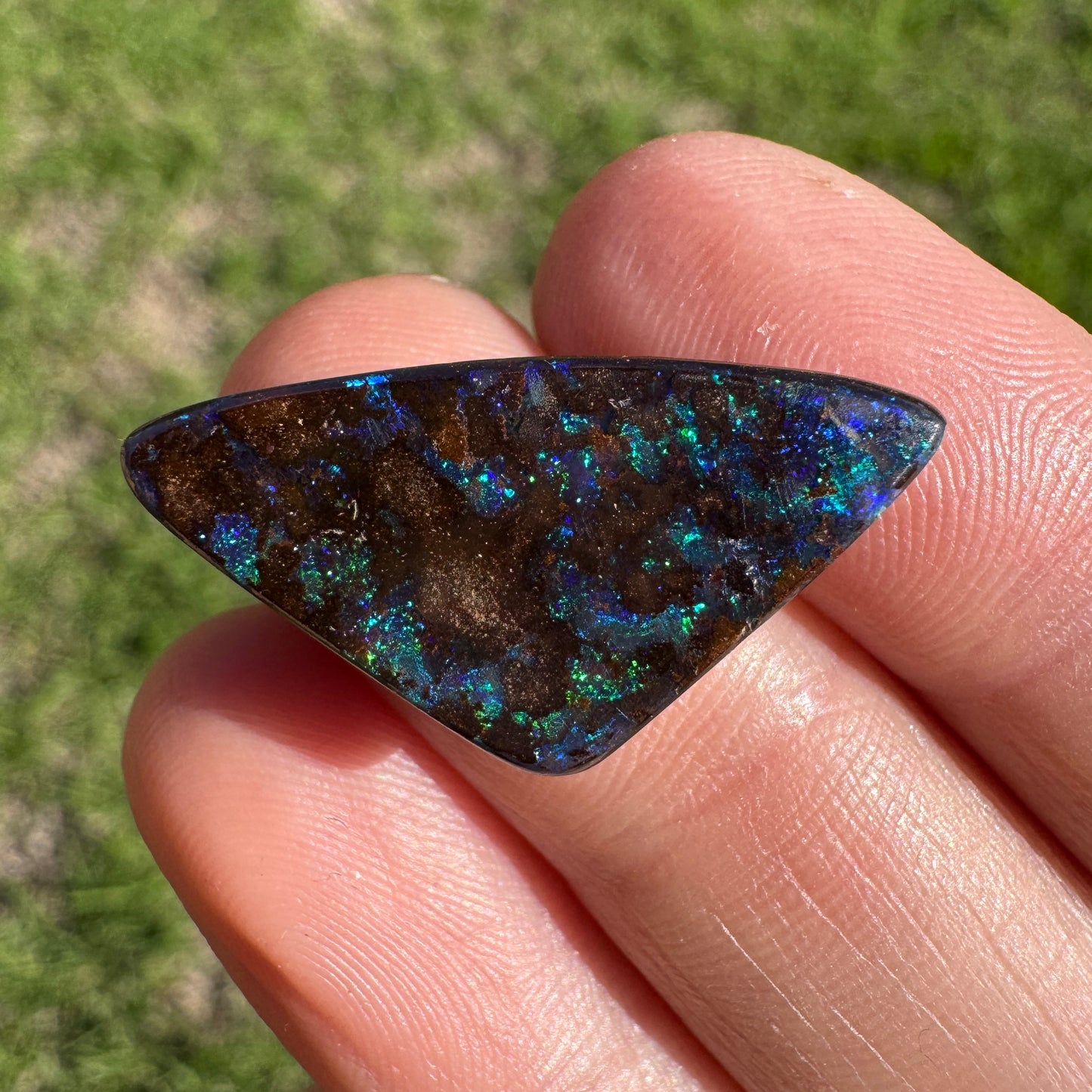 12.04 Ct matrix boulder opal