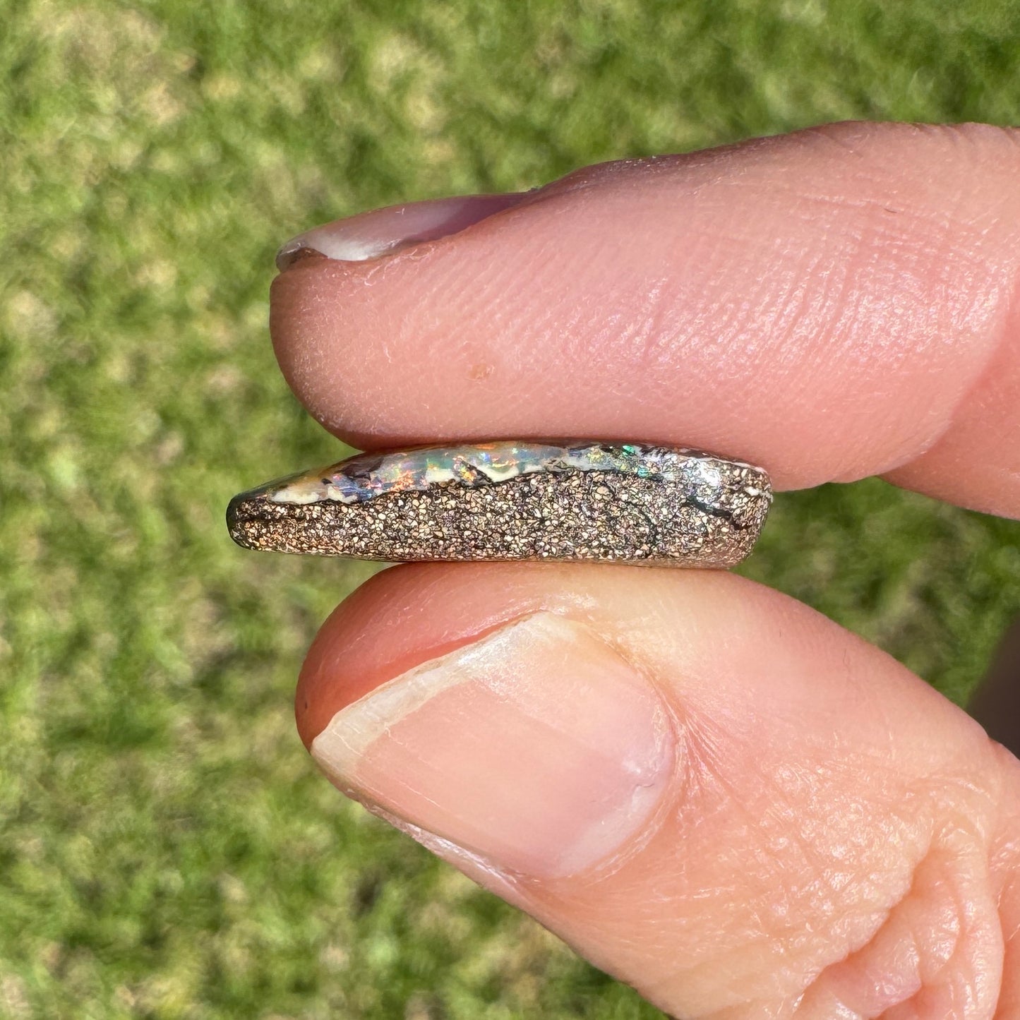 7.70 Ct matrix boulder opal