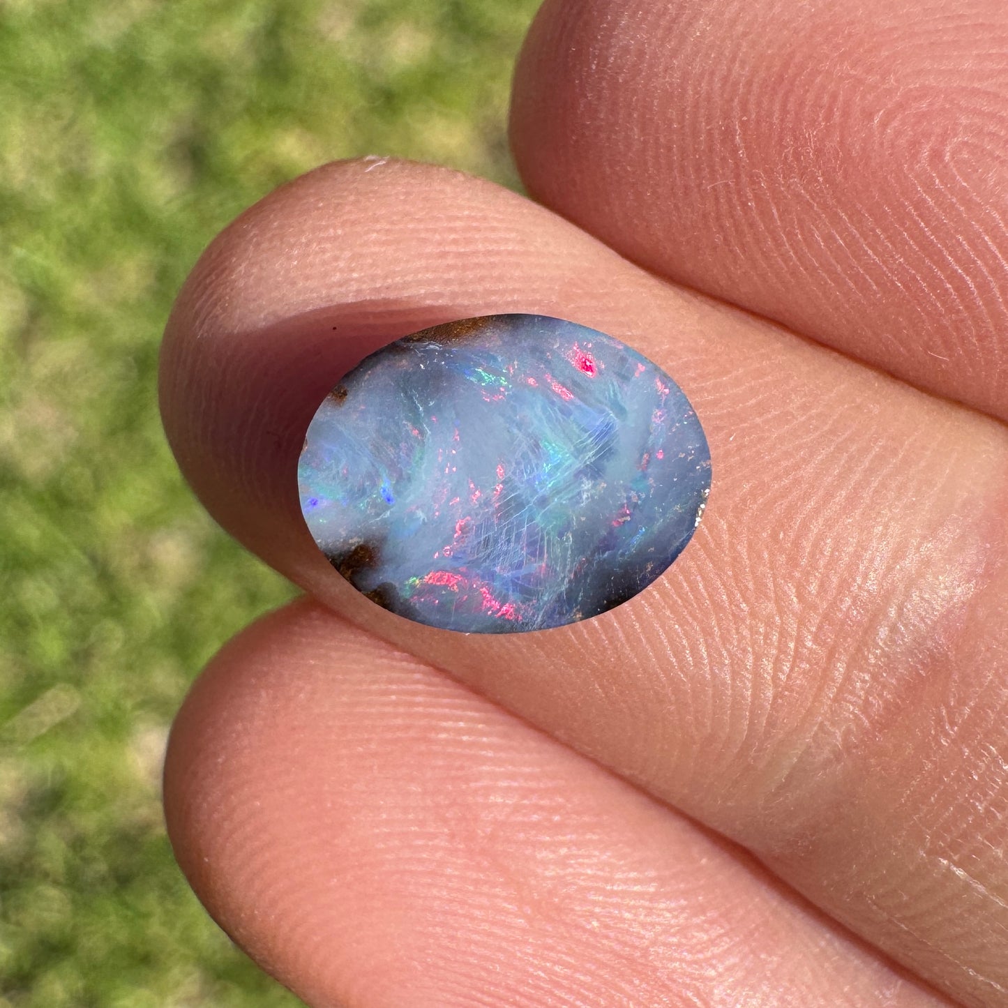 1.90 Ct hot pink boulder opal