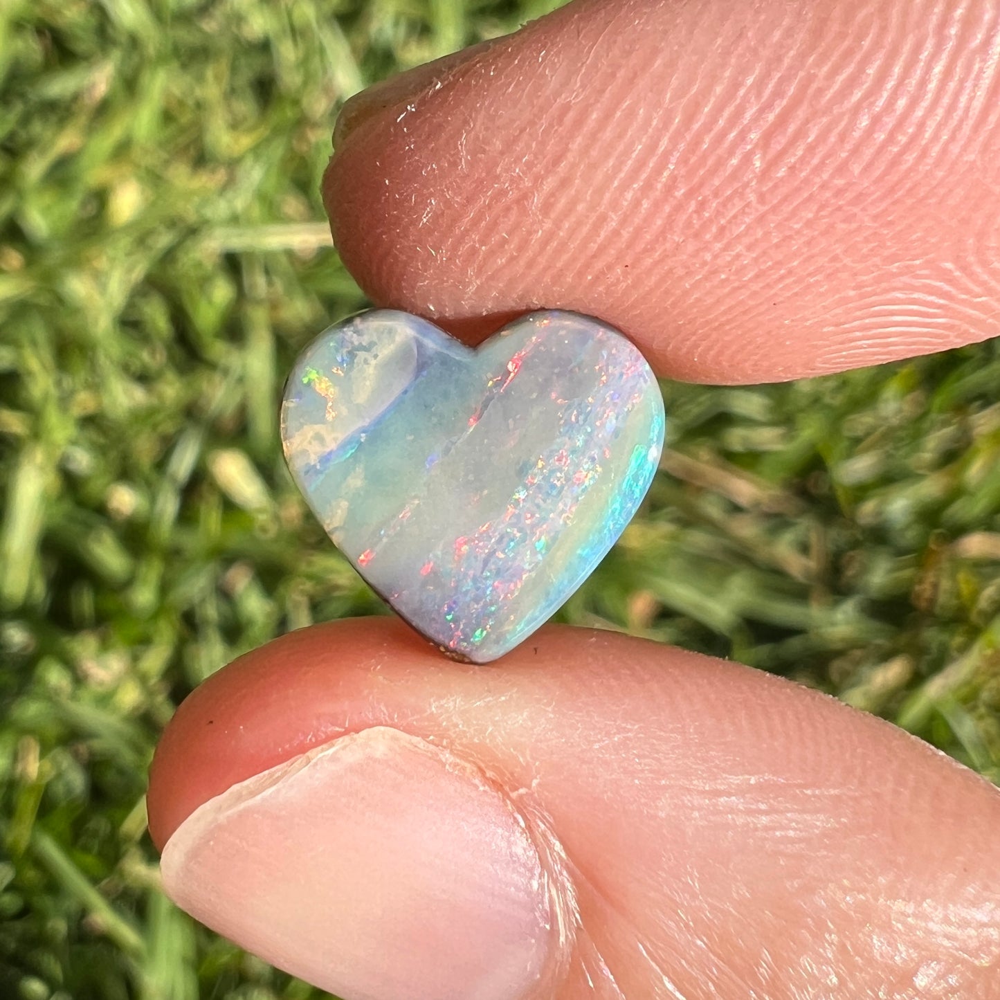 3.27 Ct small heart boulder opal