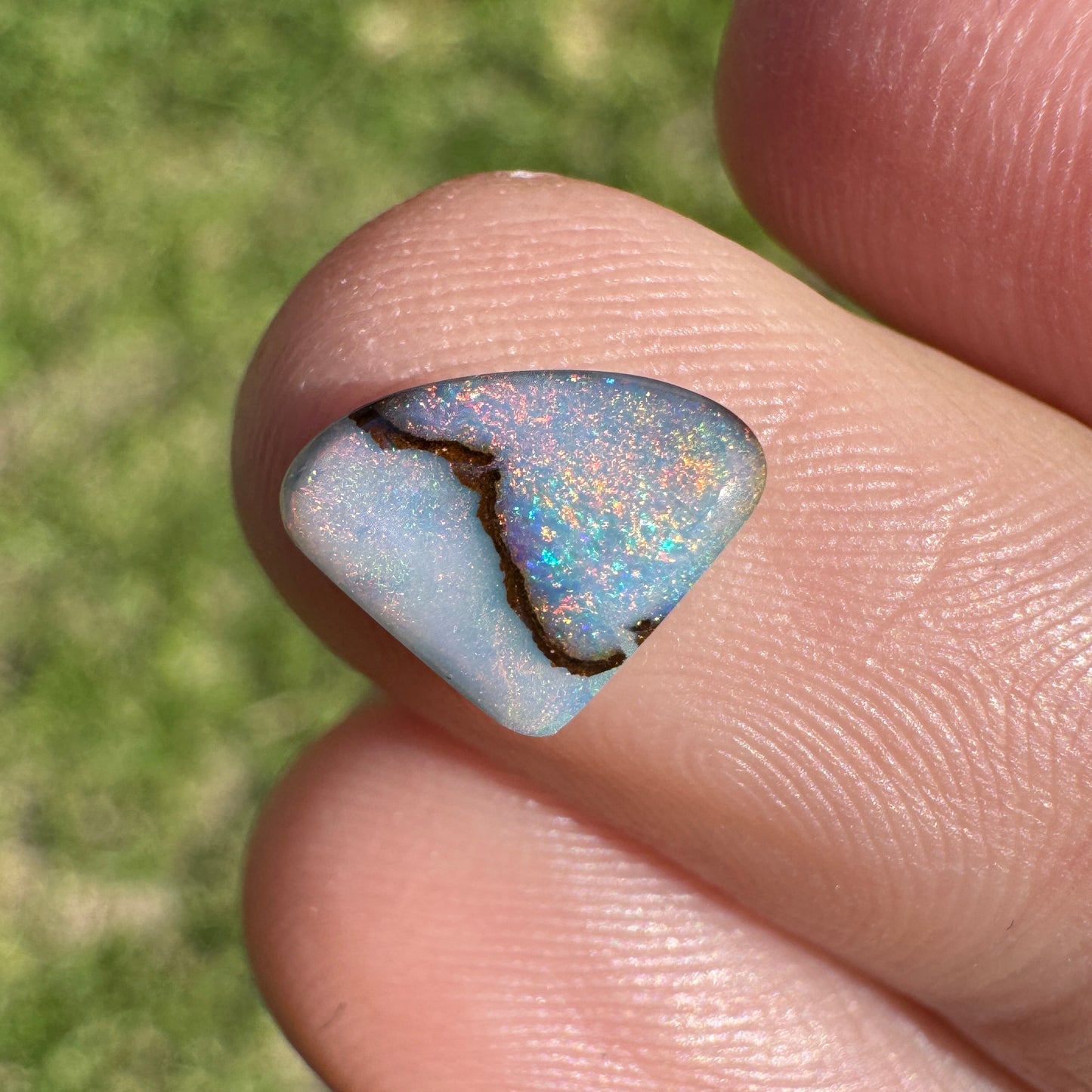 1.57 Ct small boulder opal