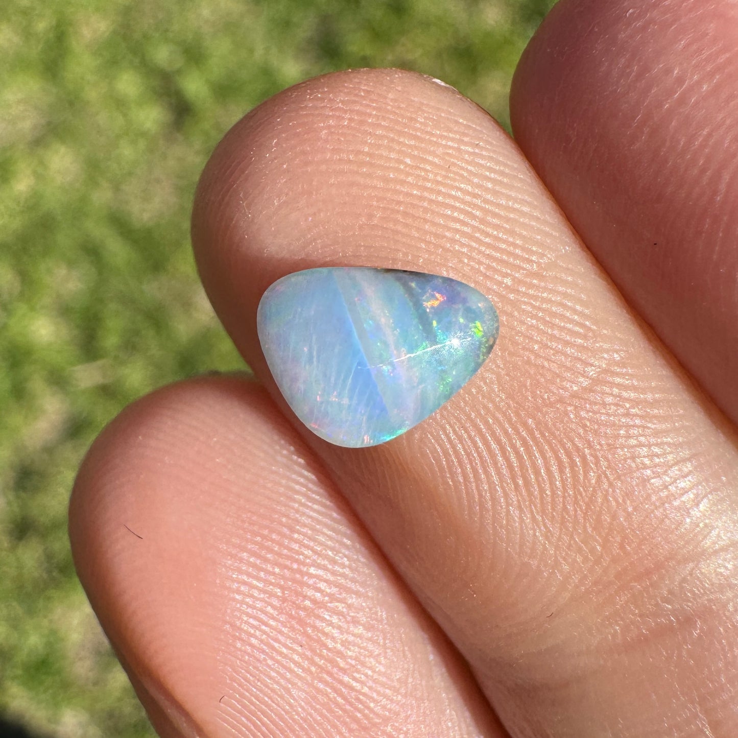 0.97 Ct small boulder opal