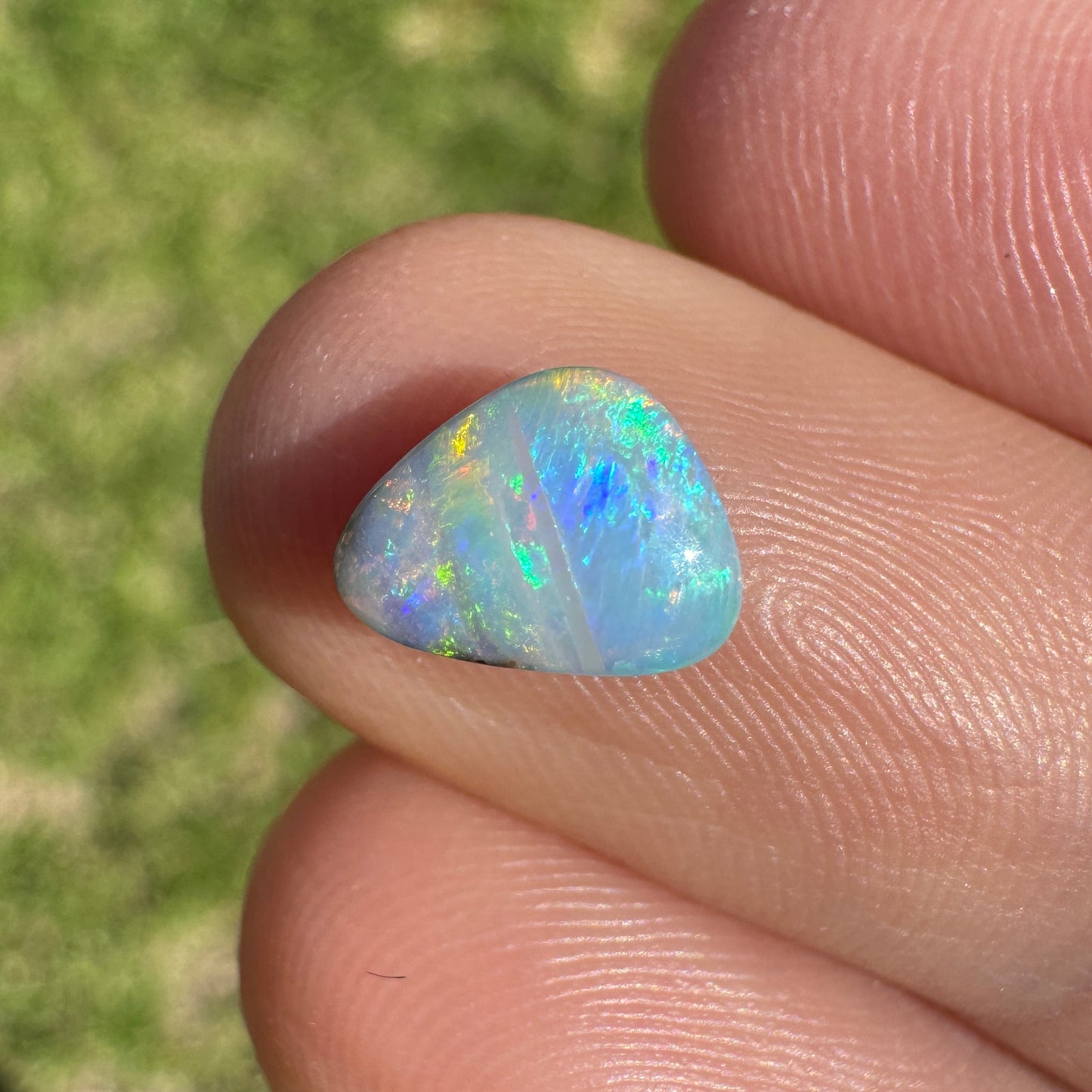0.97 Ct small boulder opal