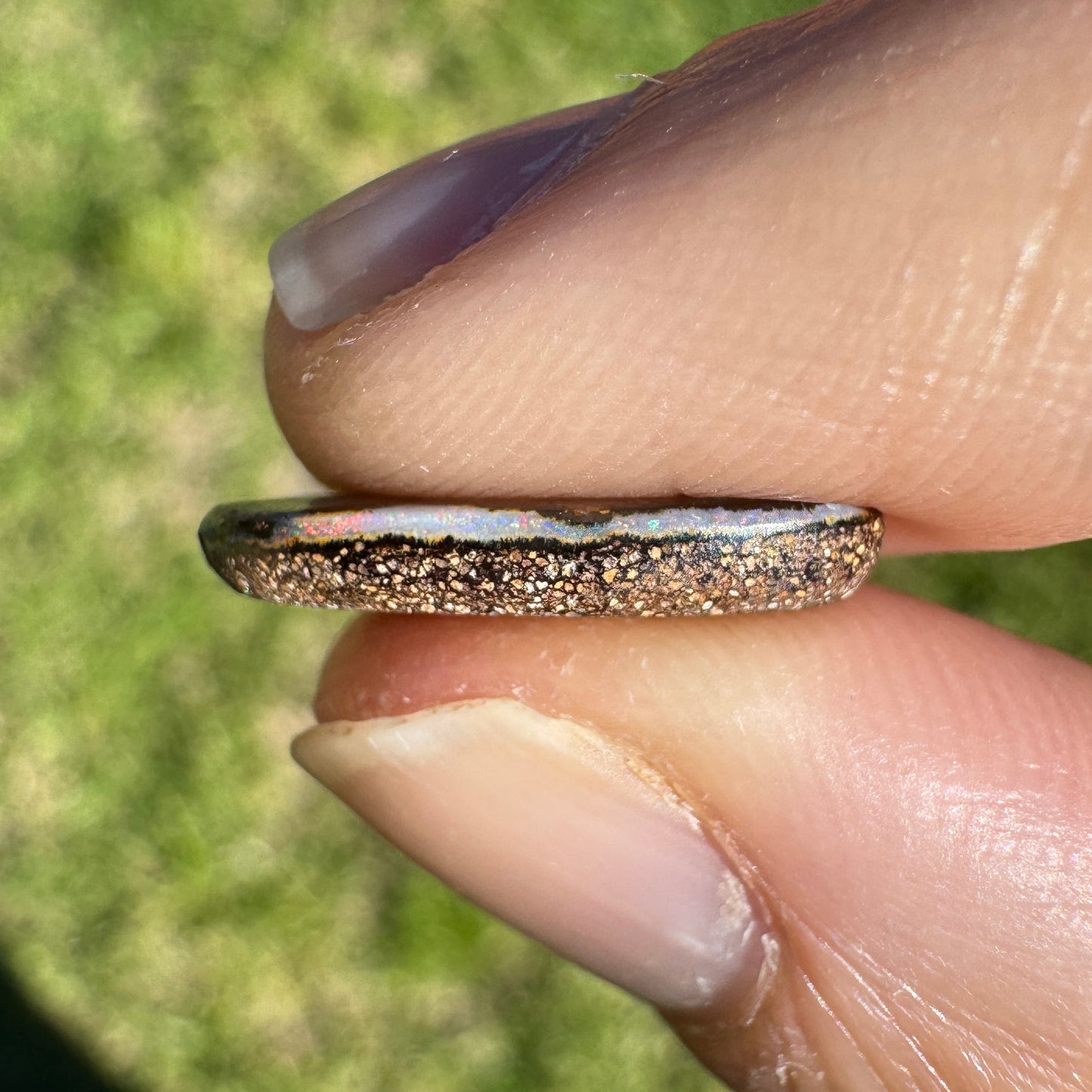 2.89 Ct oval boulder opal