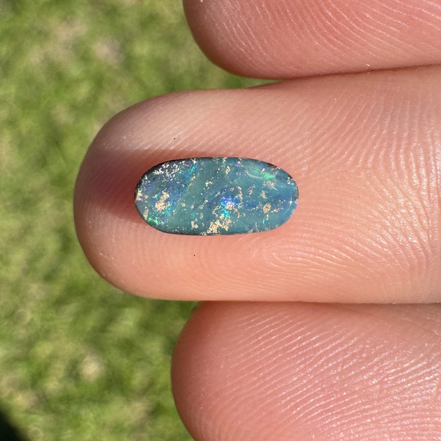 0.89 Ct extra small boulder opal