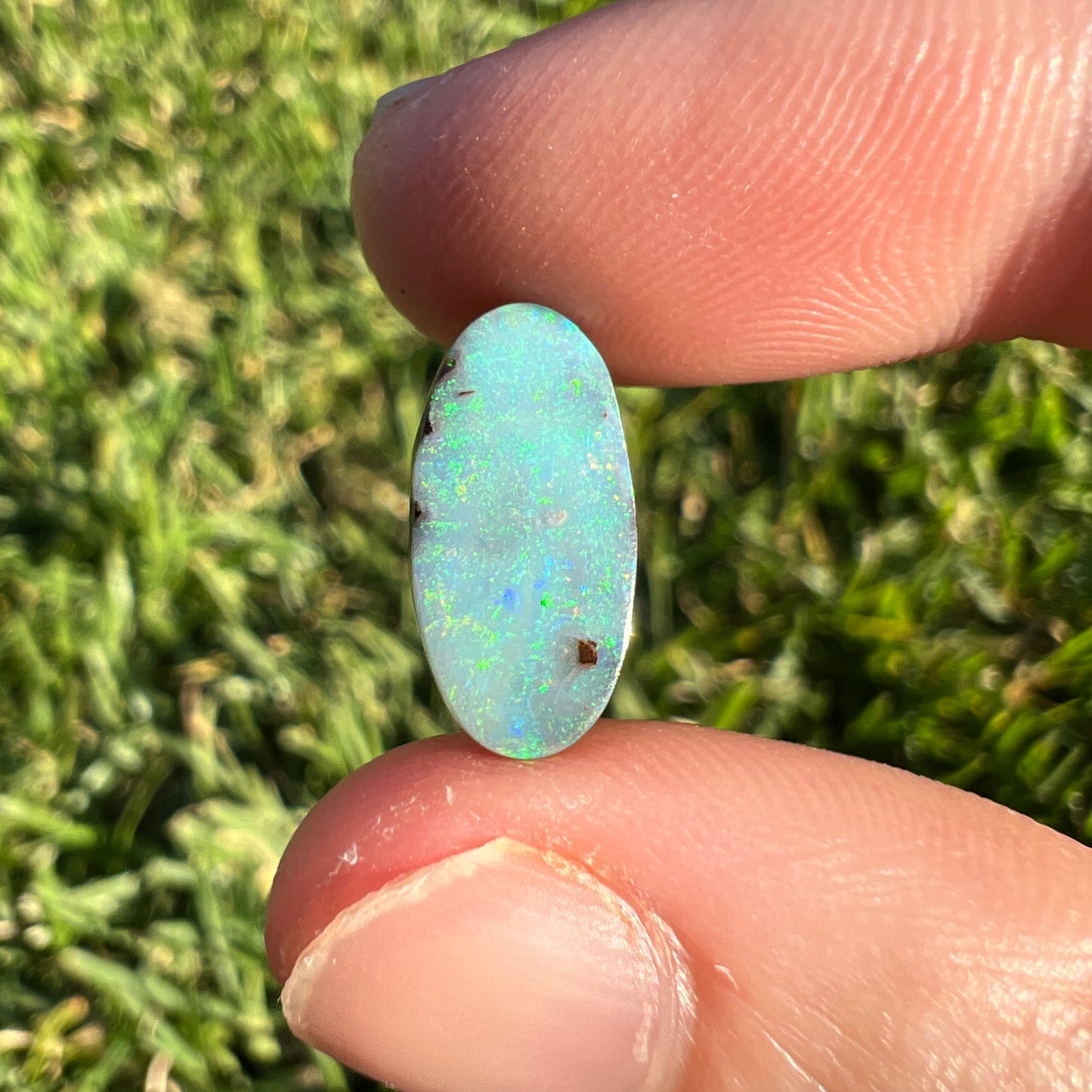 3.88 Ct small boulder opal