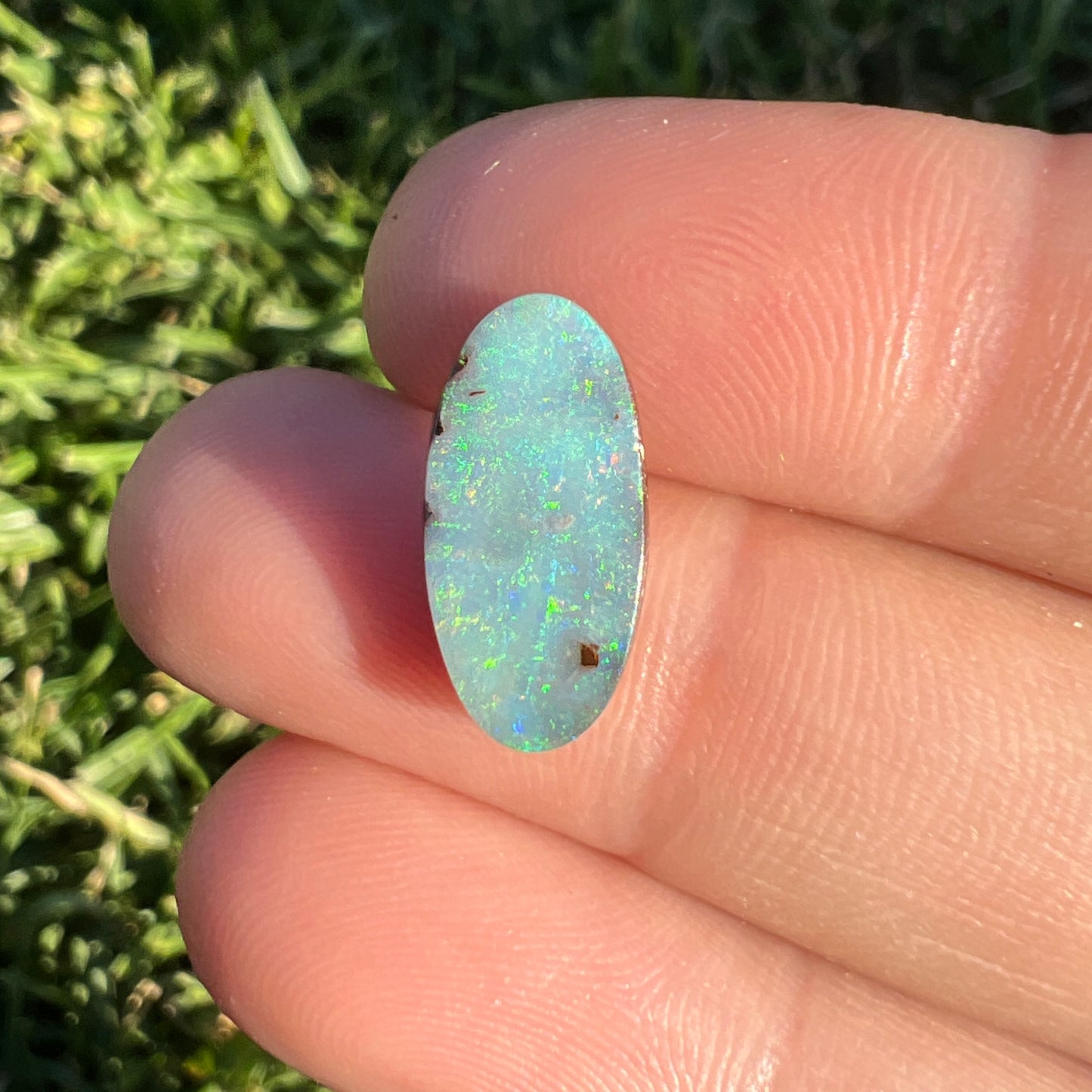 3.88 Ct small boulder opal