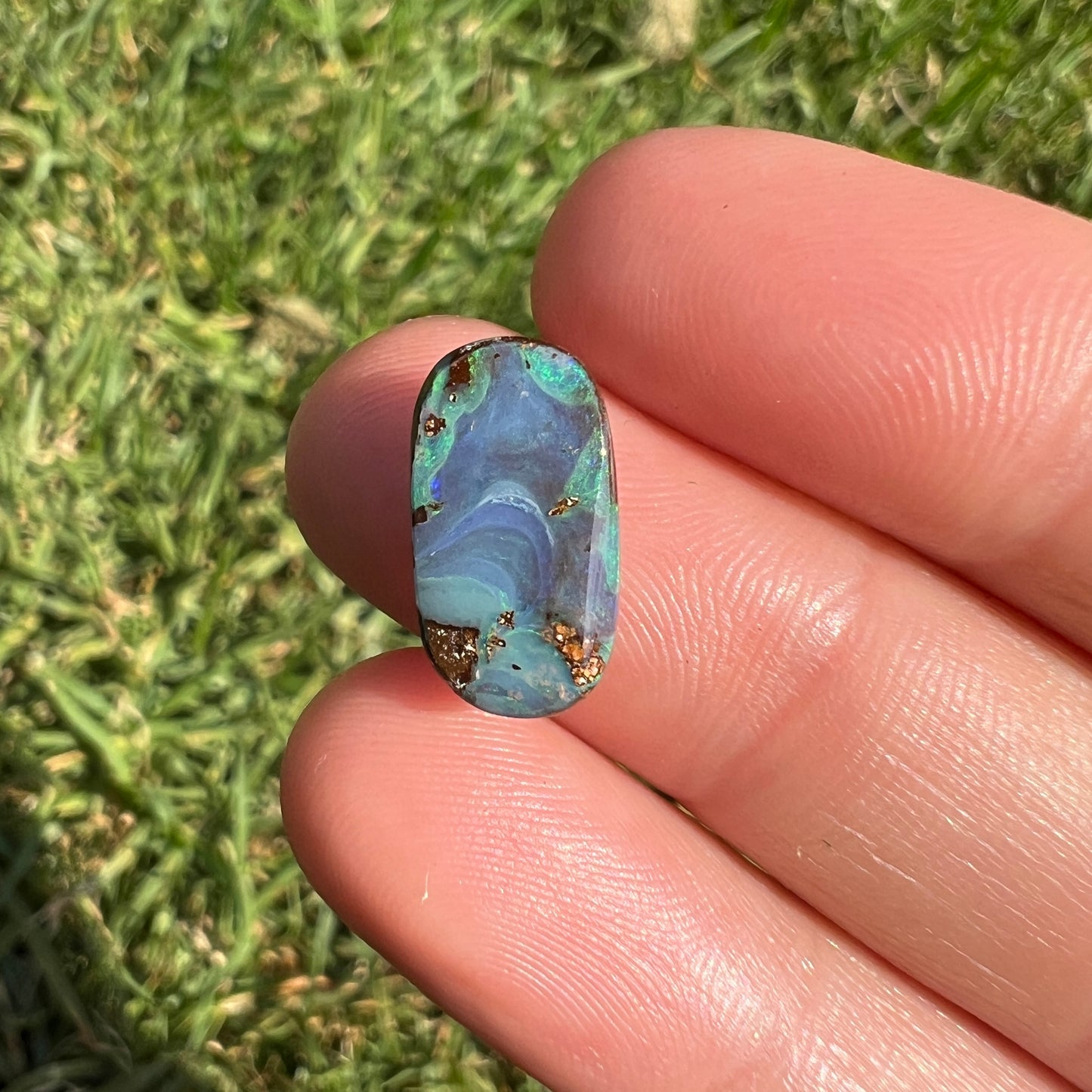 3.98 Ct small boulder opal