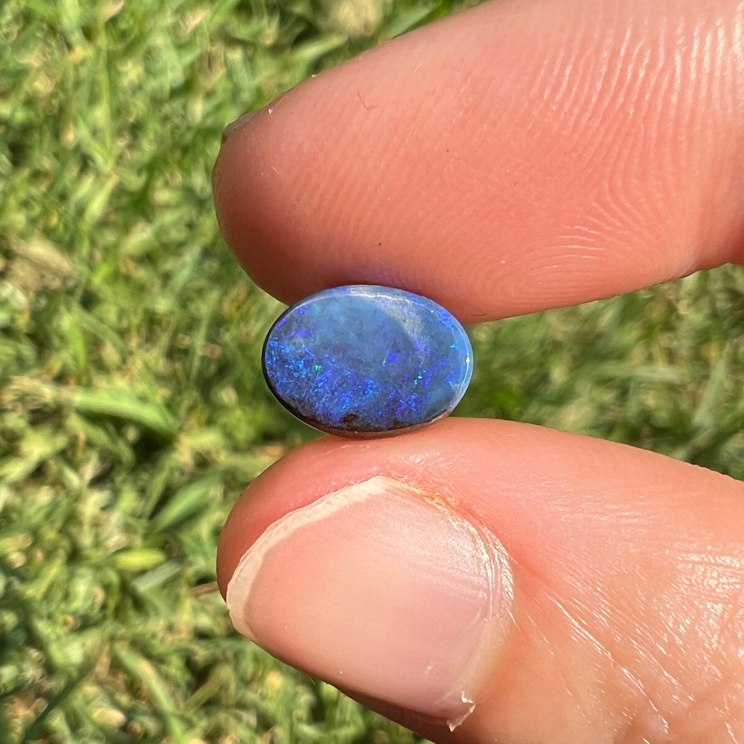 1.87 Ct small boulder opal