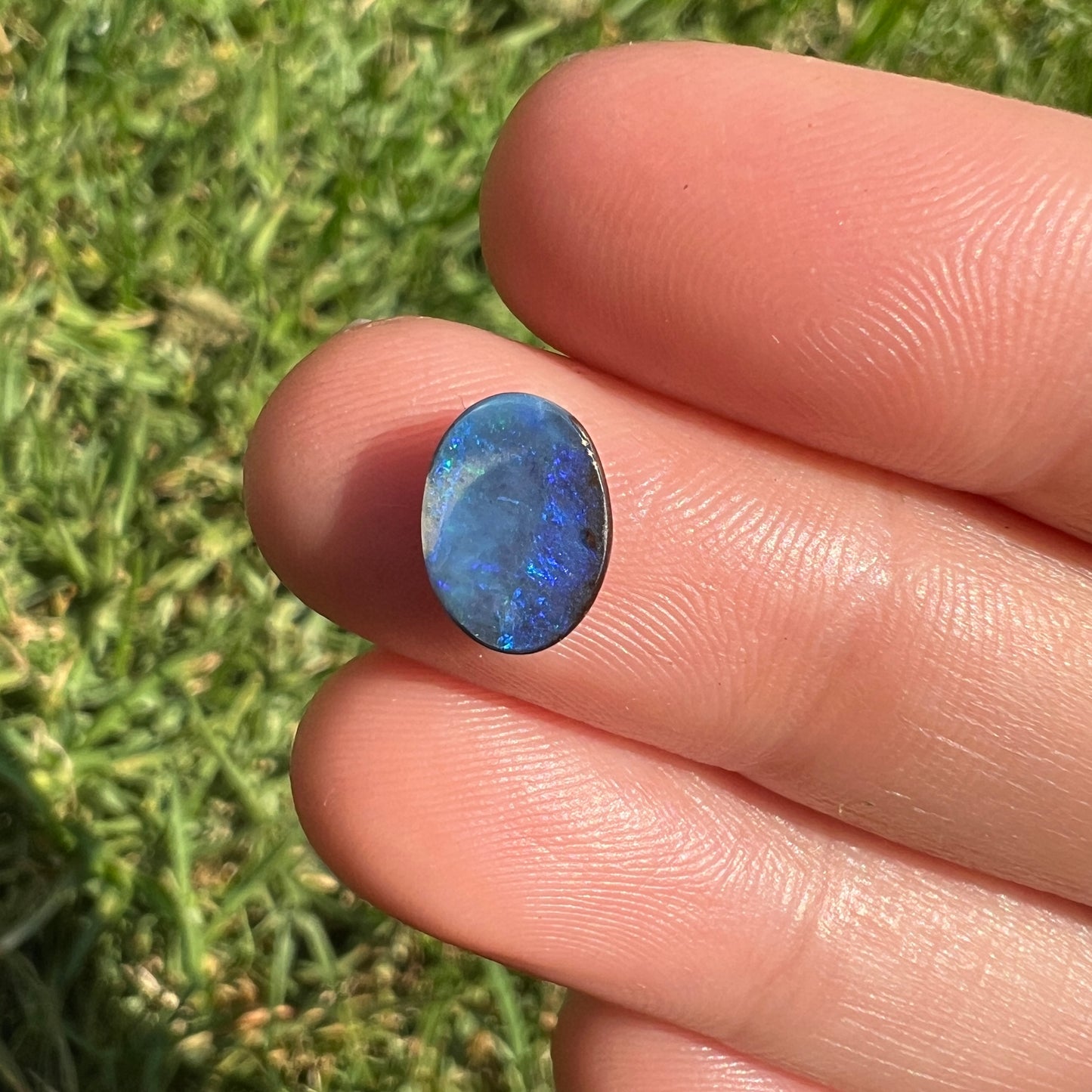 1.87 Ct small boulder opal