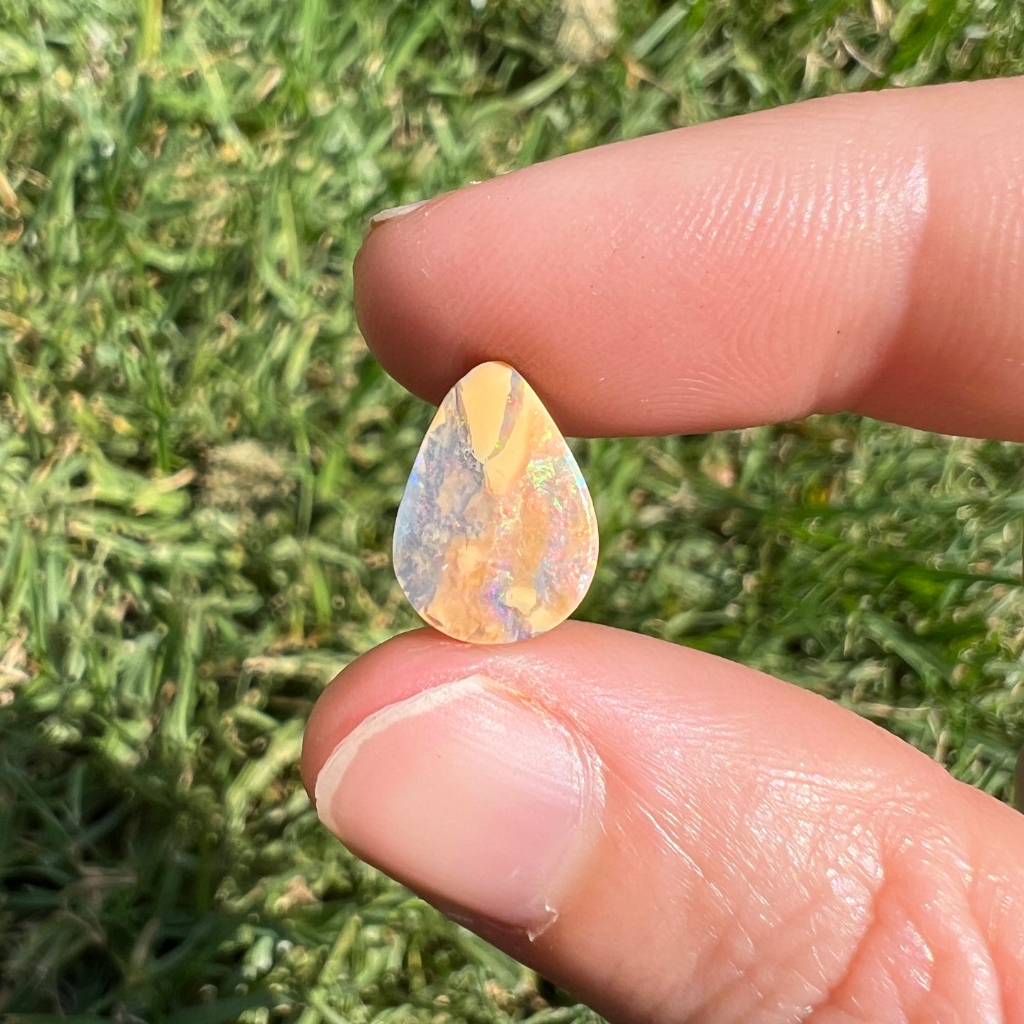 2.59 Ct small boulder opal