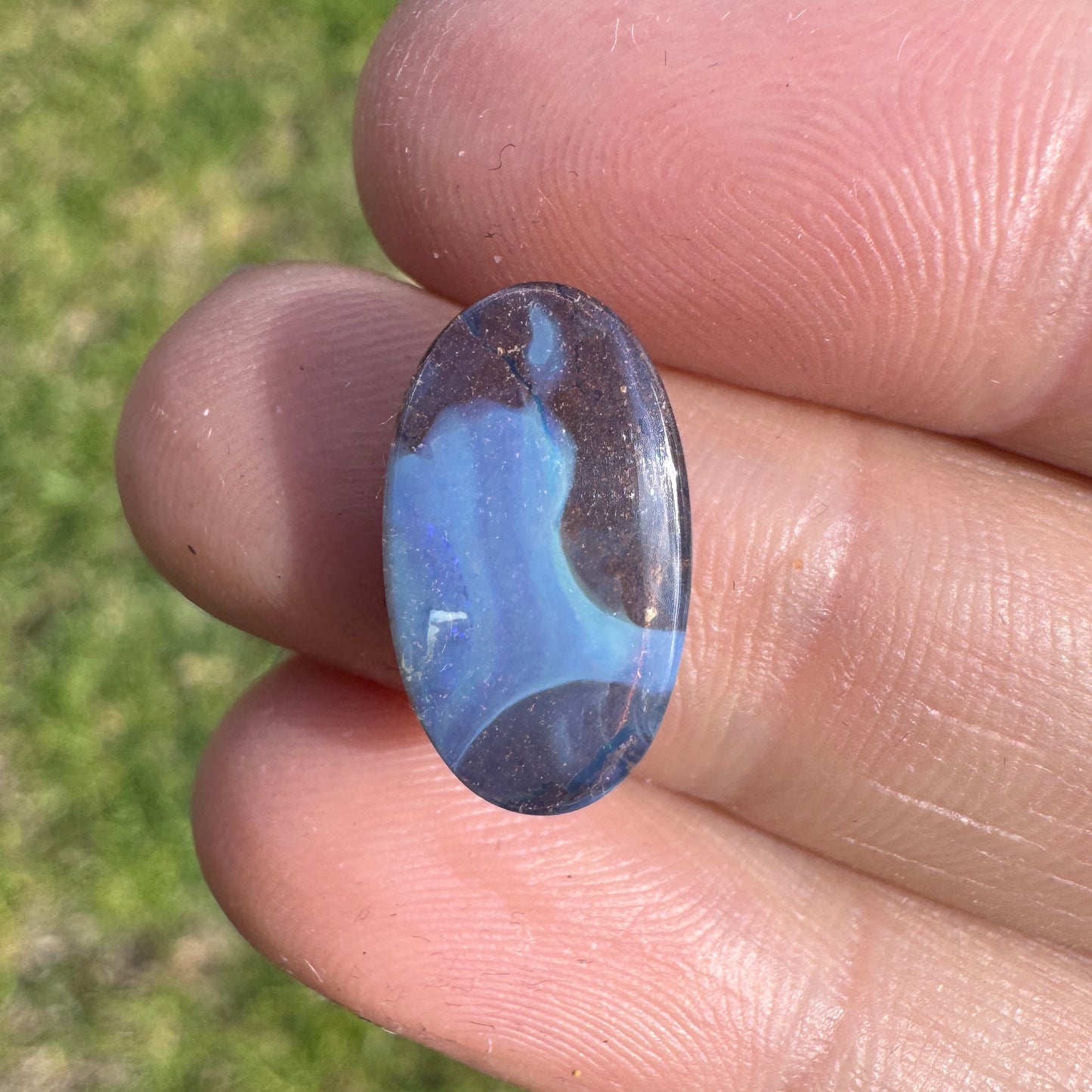 4.58 Ct small boulder opal