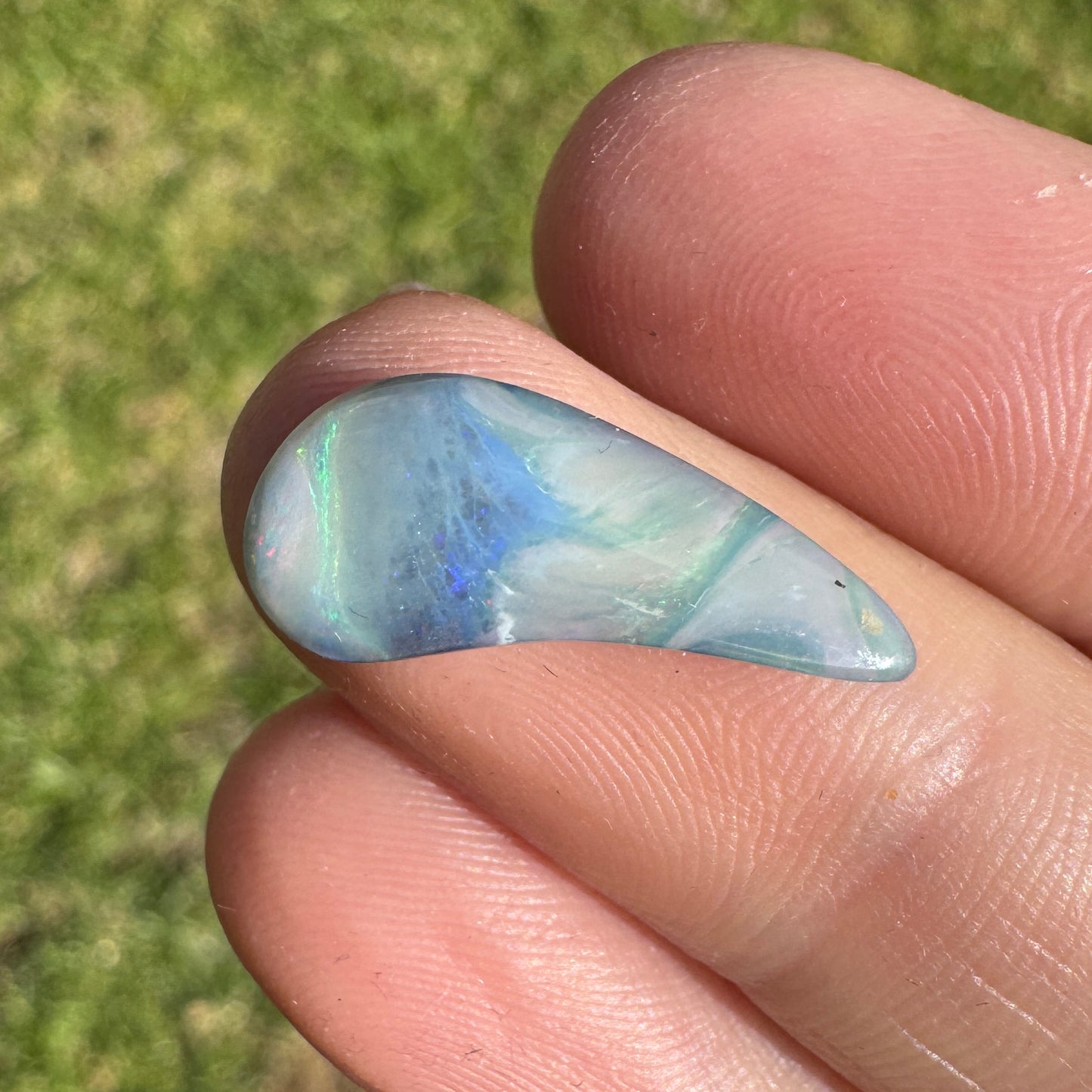 4.30 Ct 'the comma' boulder opal