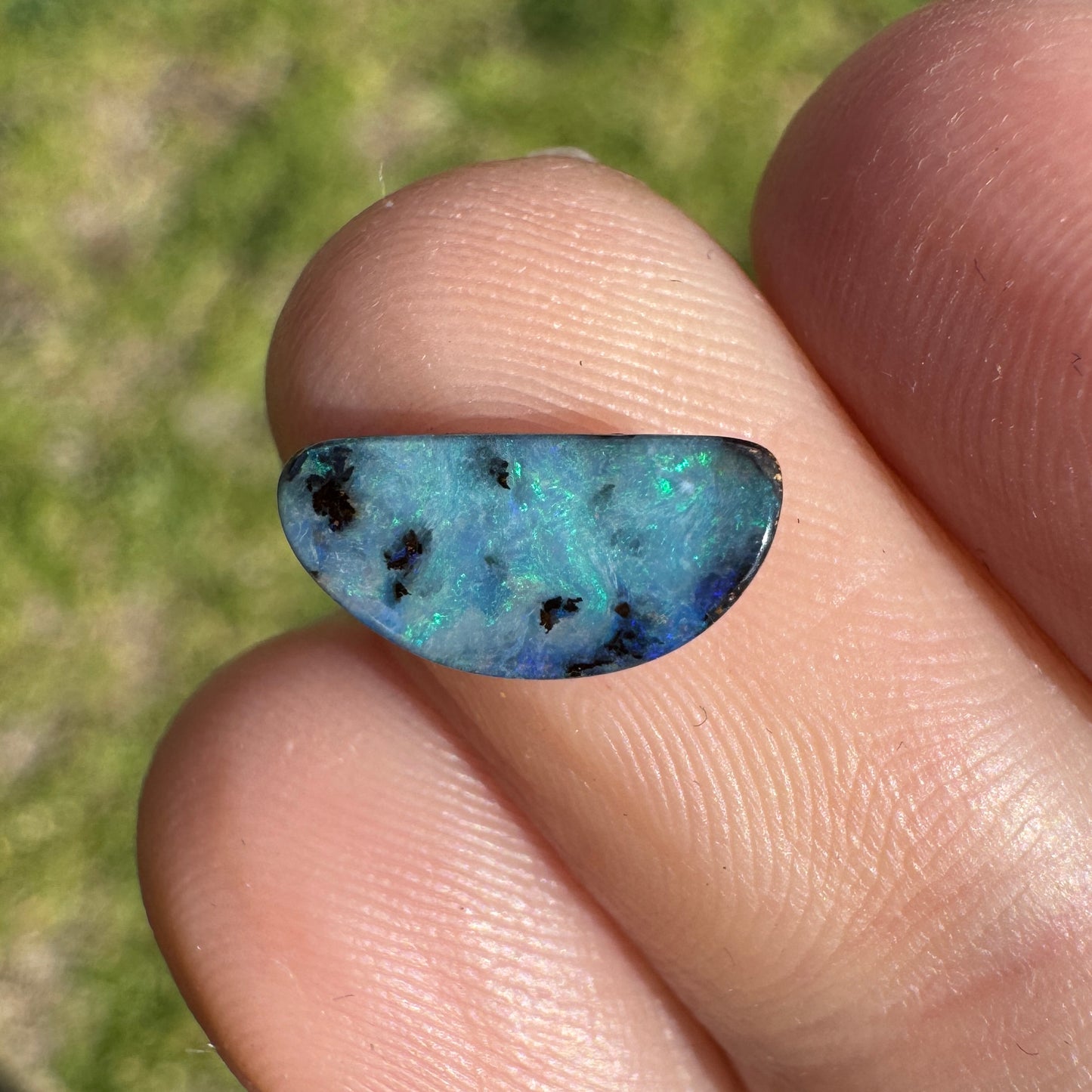 1.16 Ct small boulder opal