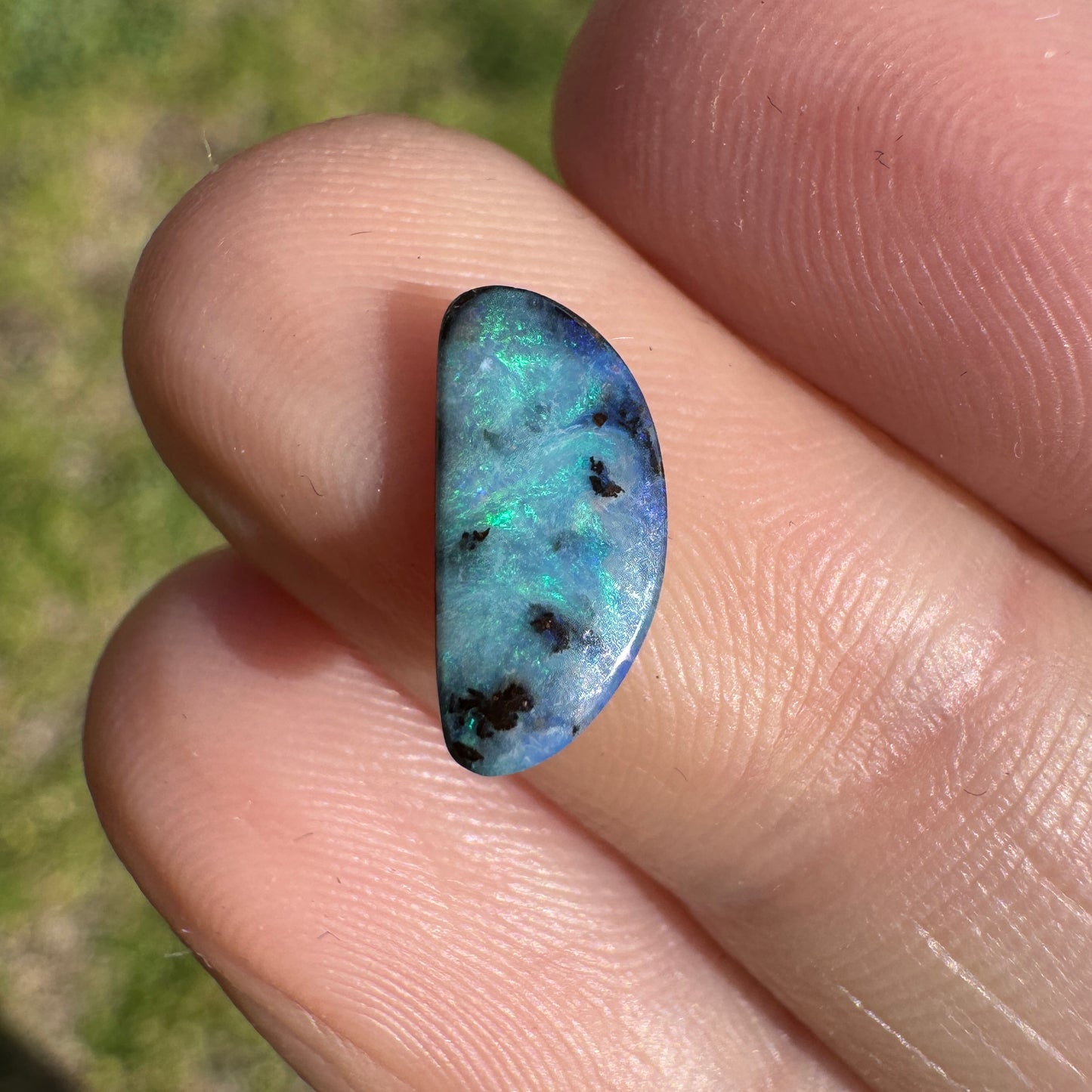1.16 Ct small boulder opal