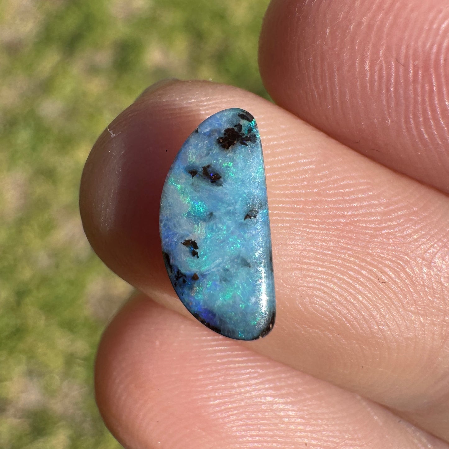 1.16 Ct small boulder opal