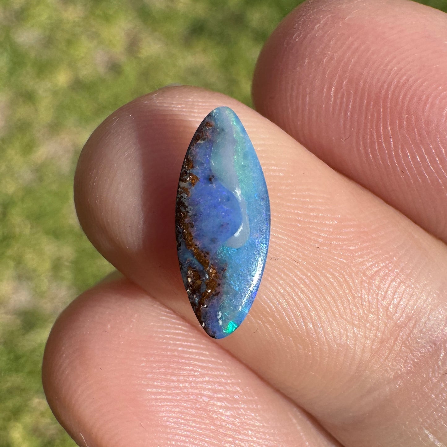 1.13 Ct small boulder opal