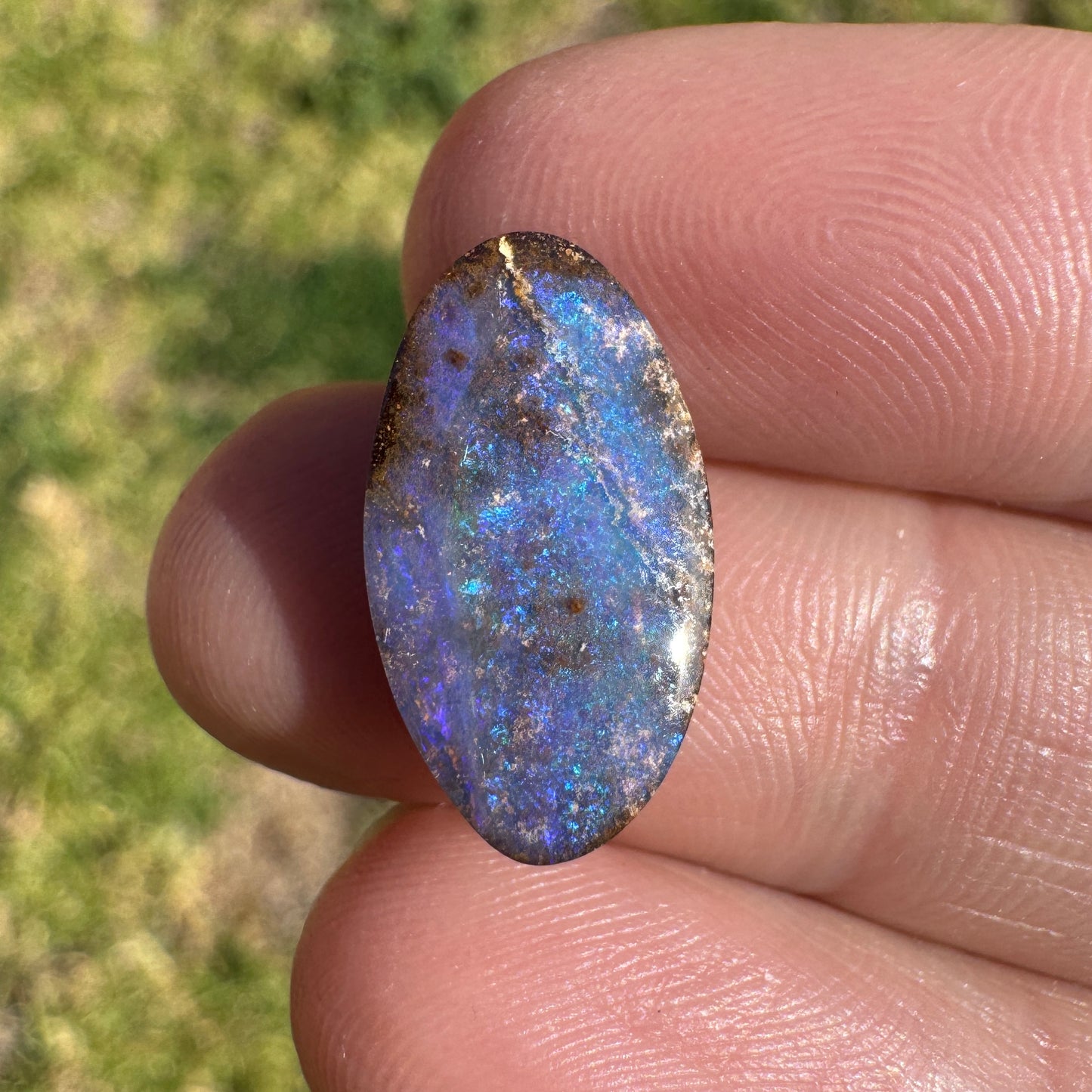 4.63 Ct oval boulder opal