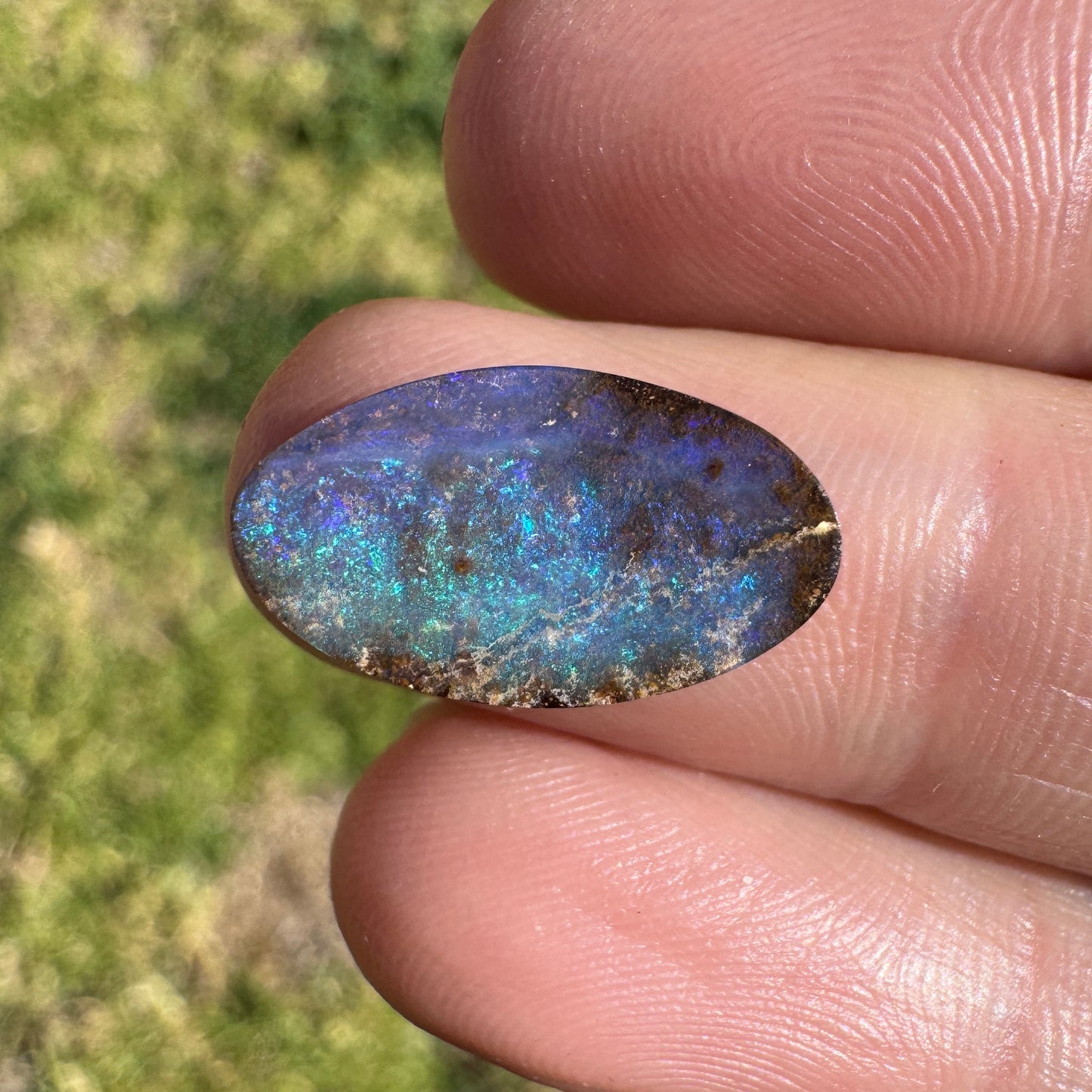 4.63 Ct oval boulder opal