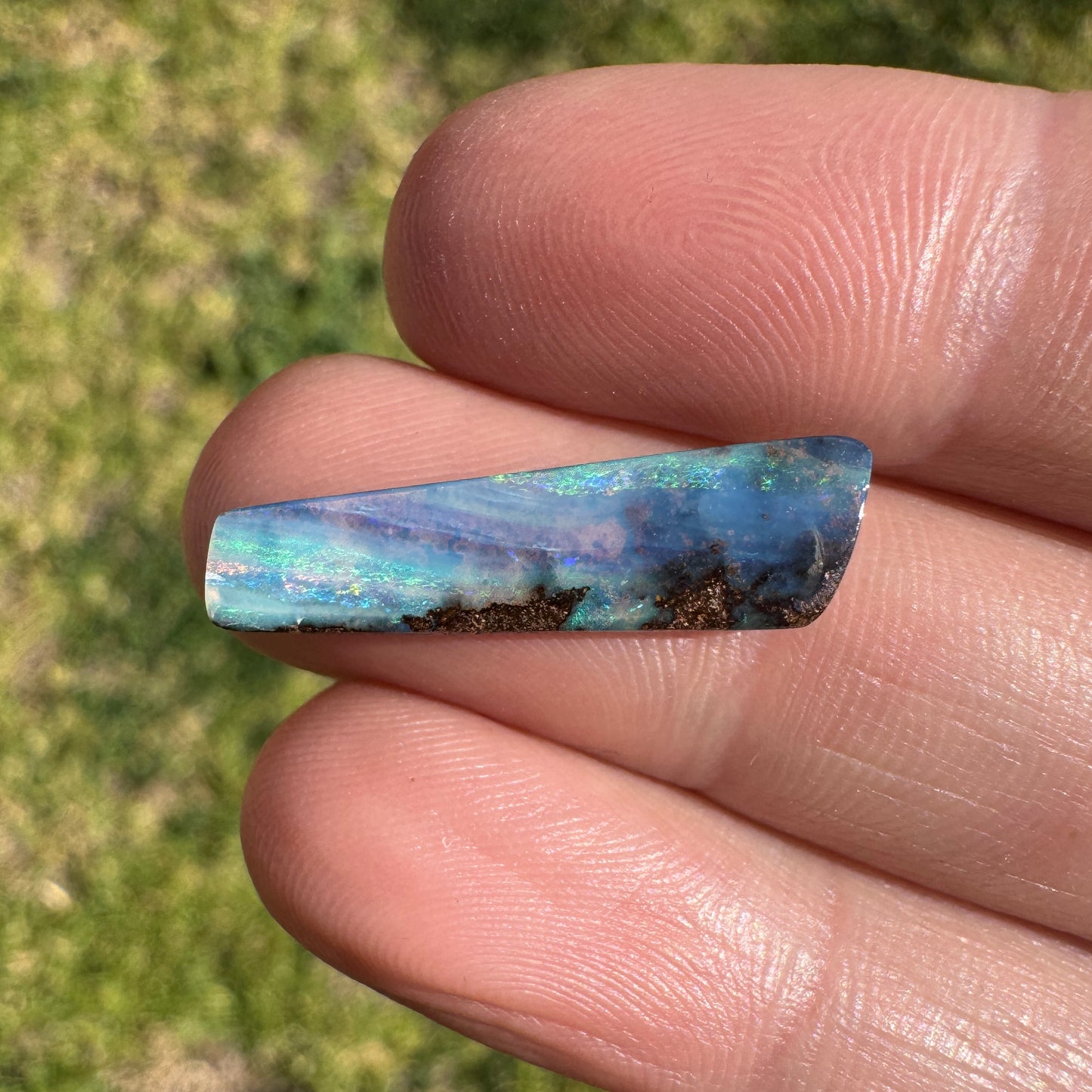 4.08 Ct narrow boulder opal