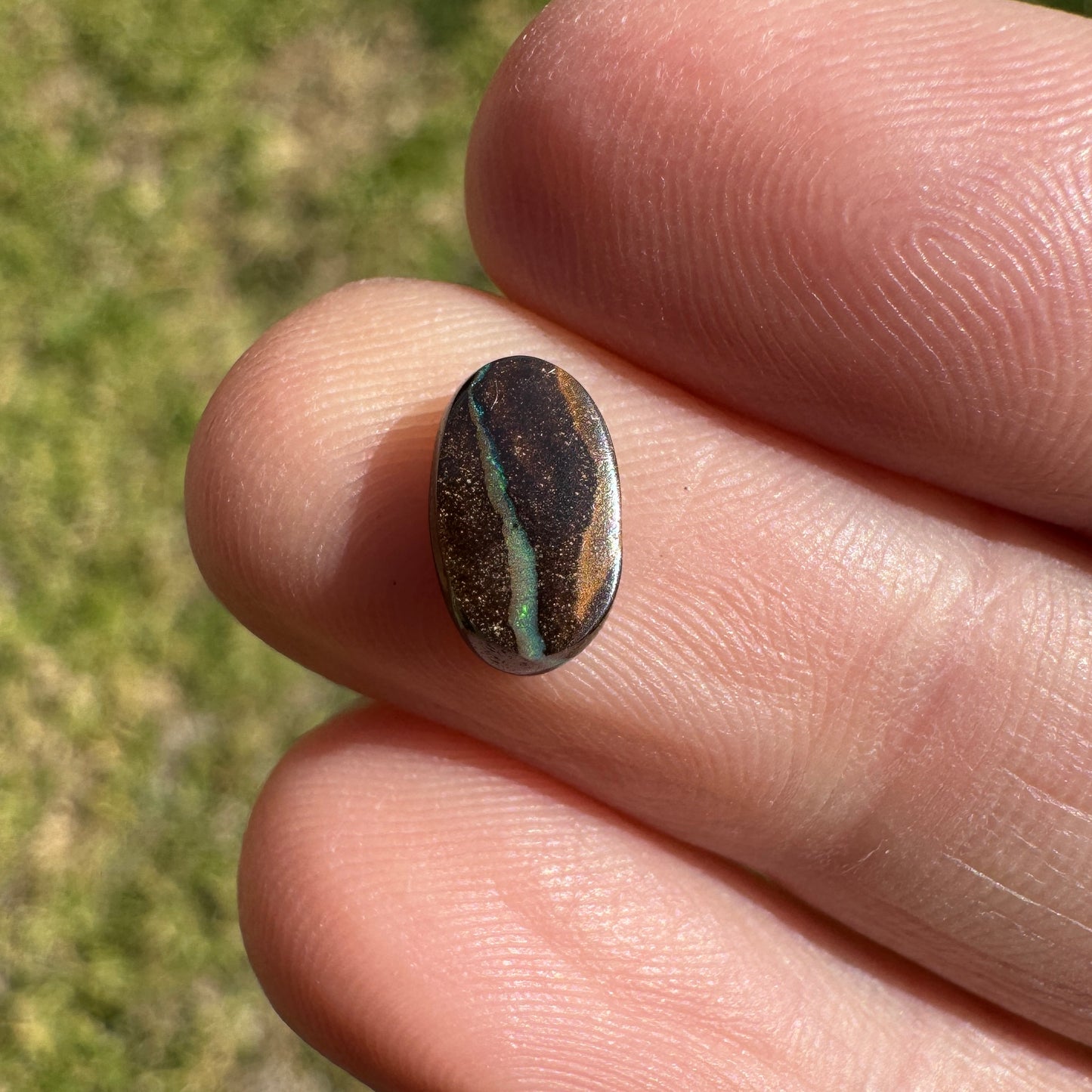 1.32 Ct extra small boulder opal
