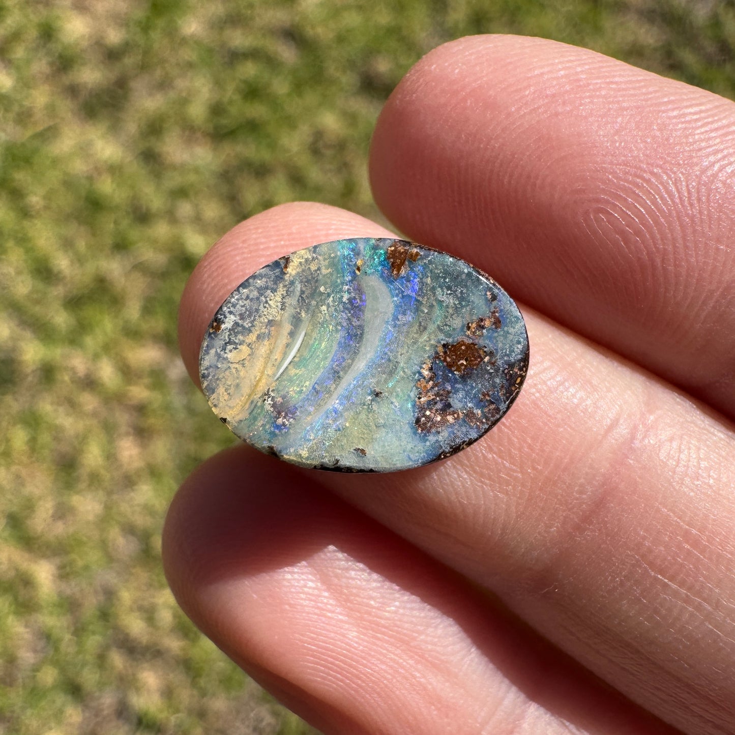 5.49 Ct oval boulder opal