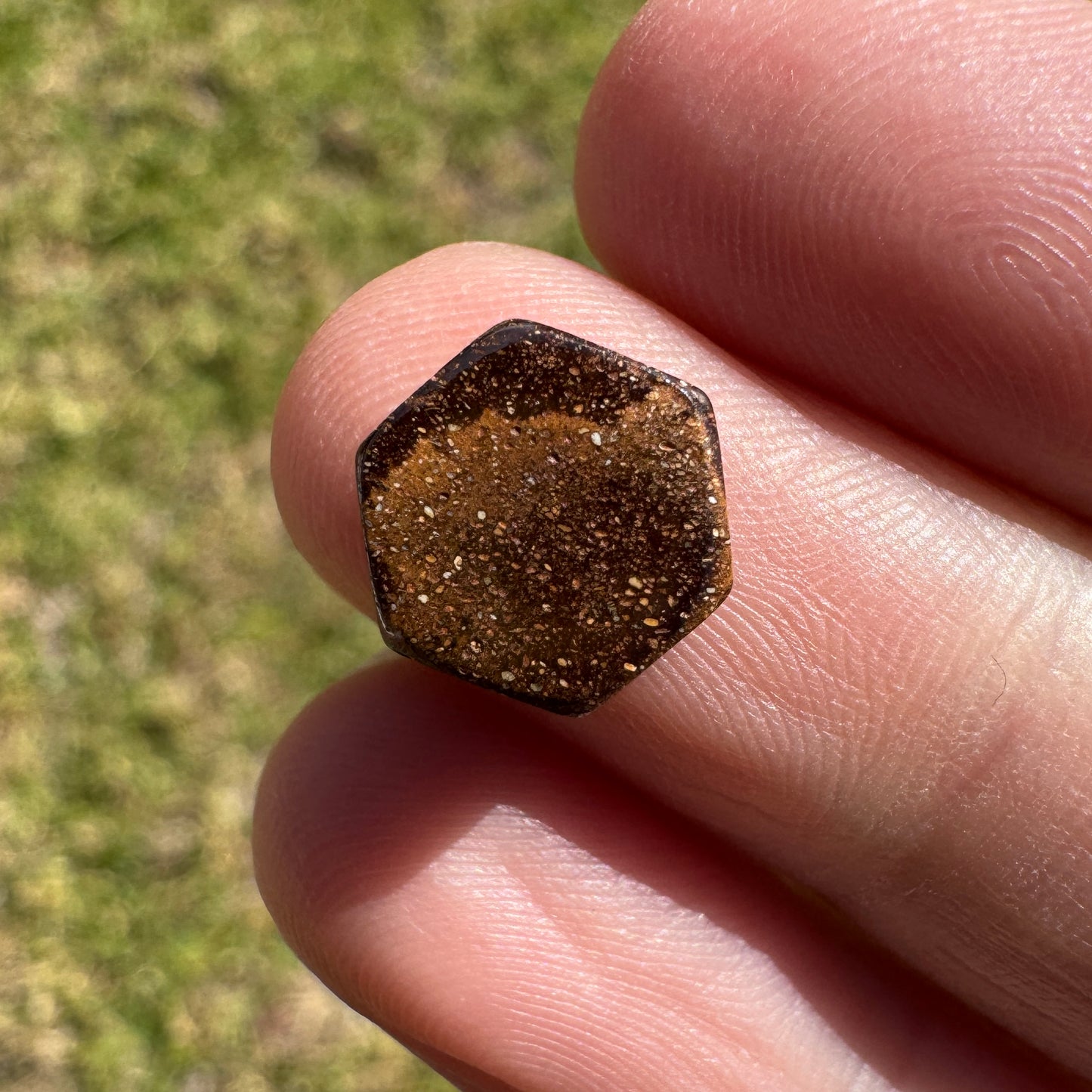 2.93 Ct small boulder opal