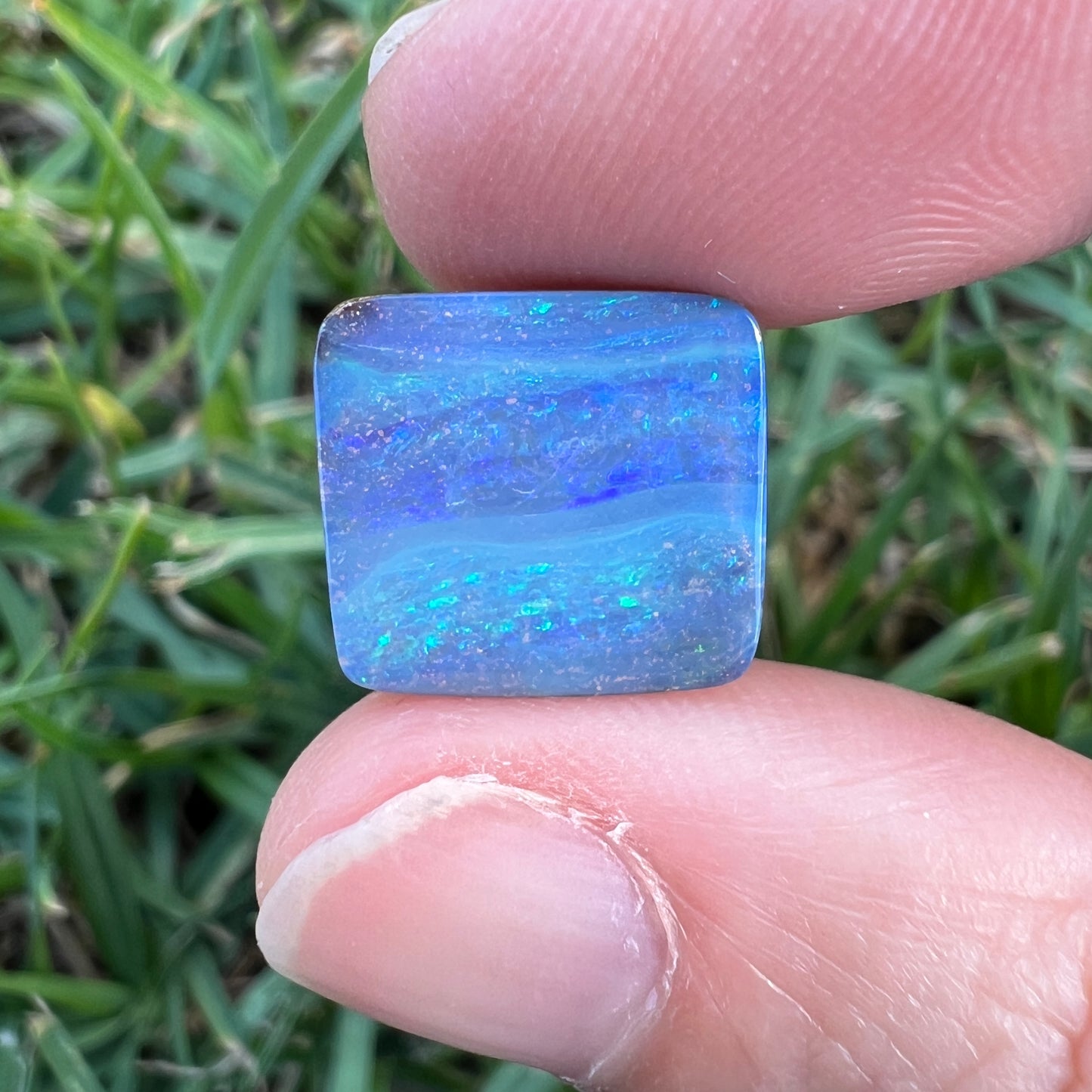 5.65 Ct green-blue boulder opal